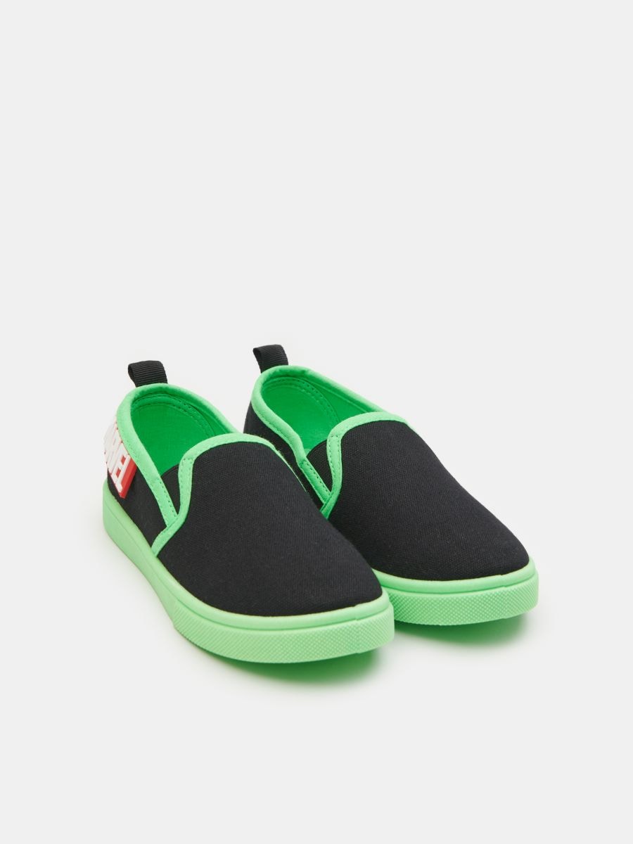 Tenisówki slip on Marvel Kolor czarny  9092I-99X