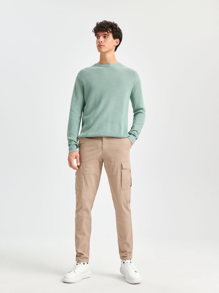 Spodnie slim cargo Kolor beżowy  8440C-08X