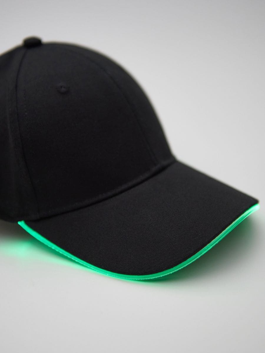 Czapka z daszkiem LED Kolor czarny  6941F-99X