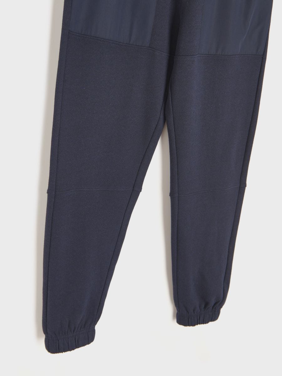 Spodnie dresowe jogger Kolor granatowy  5903X-59X