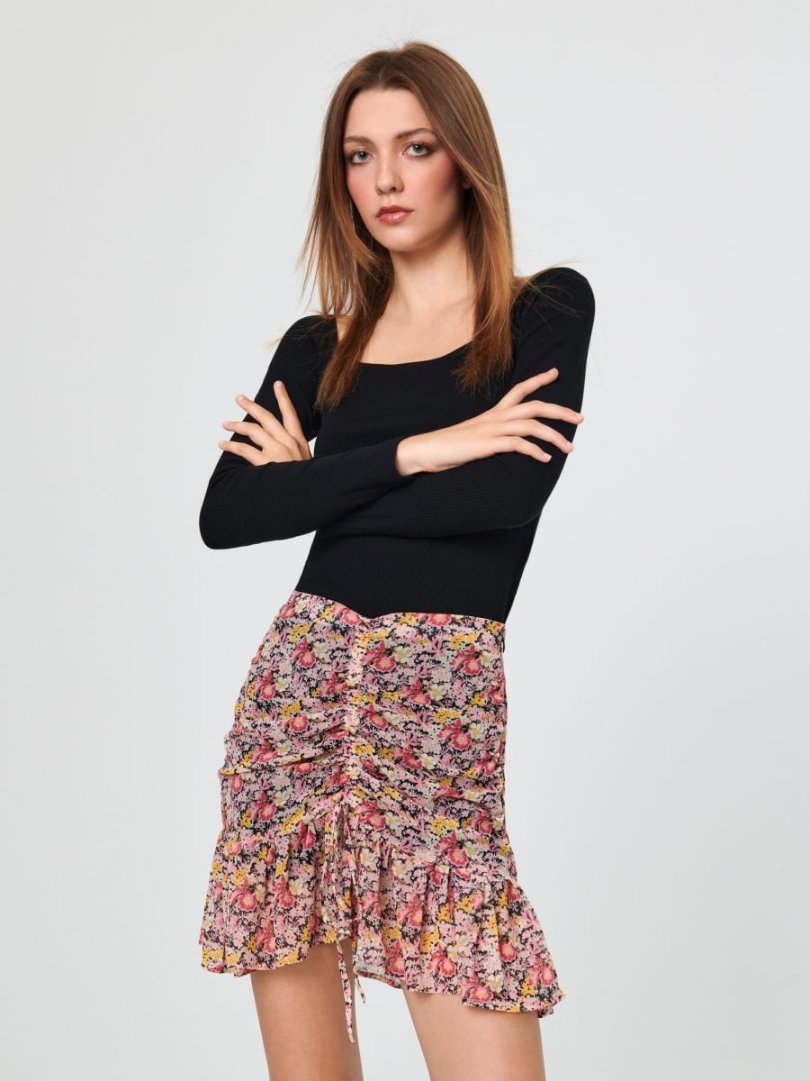 Spódnica mini w kwiaty Kolor wielobarwny  YY395-MLC