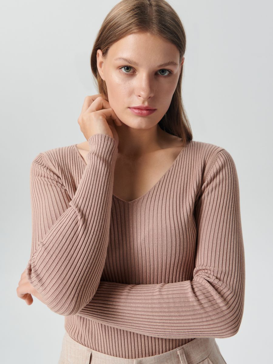 Sweter w prążki Kolor beżowy  5160O-08X