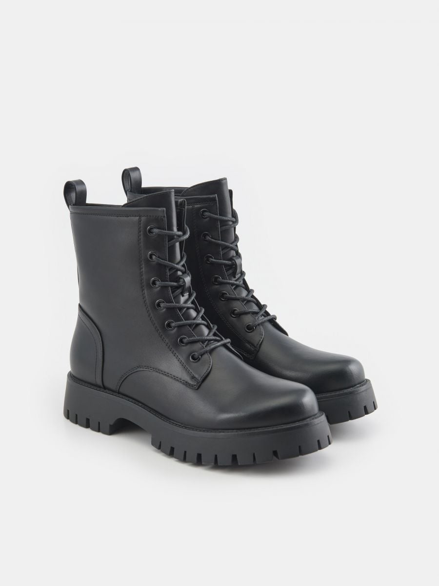 Botki Kolor czarny  8062Z-99X
