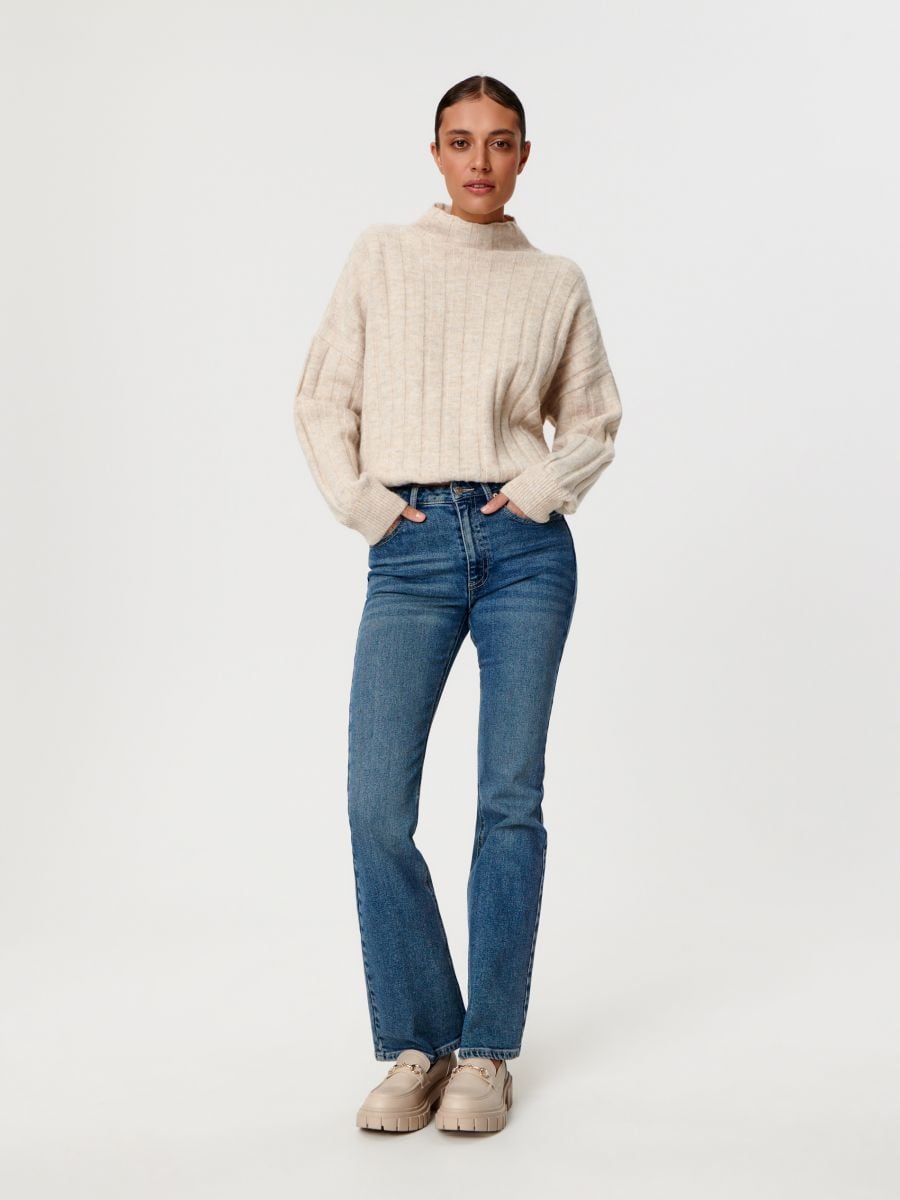 Sweter w prążki Kolor beżowy  7324J-08M