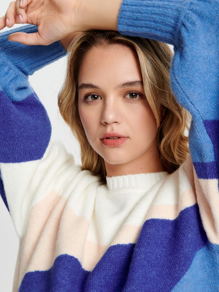 Sweter ze wzorem Kolor wielobarwny  8650A-MLC
