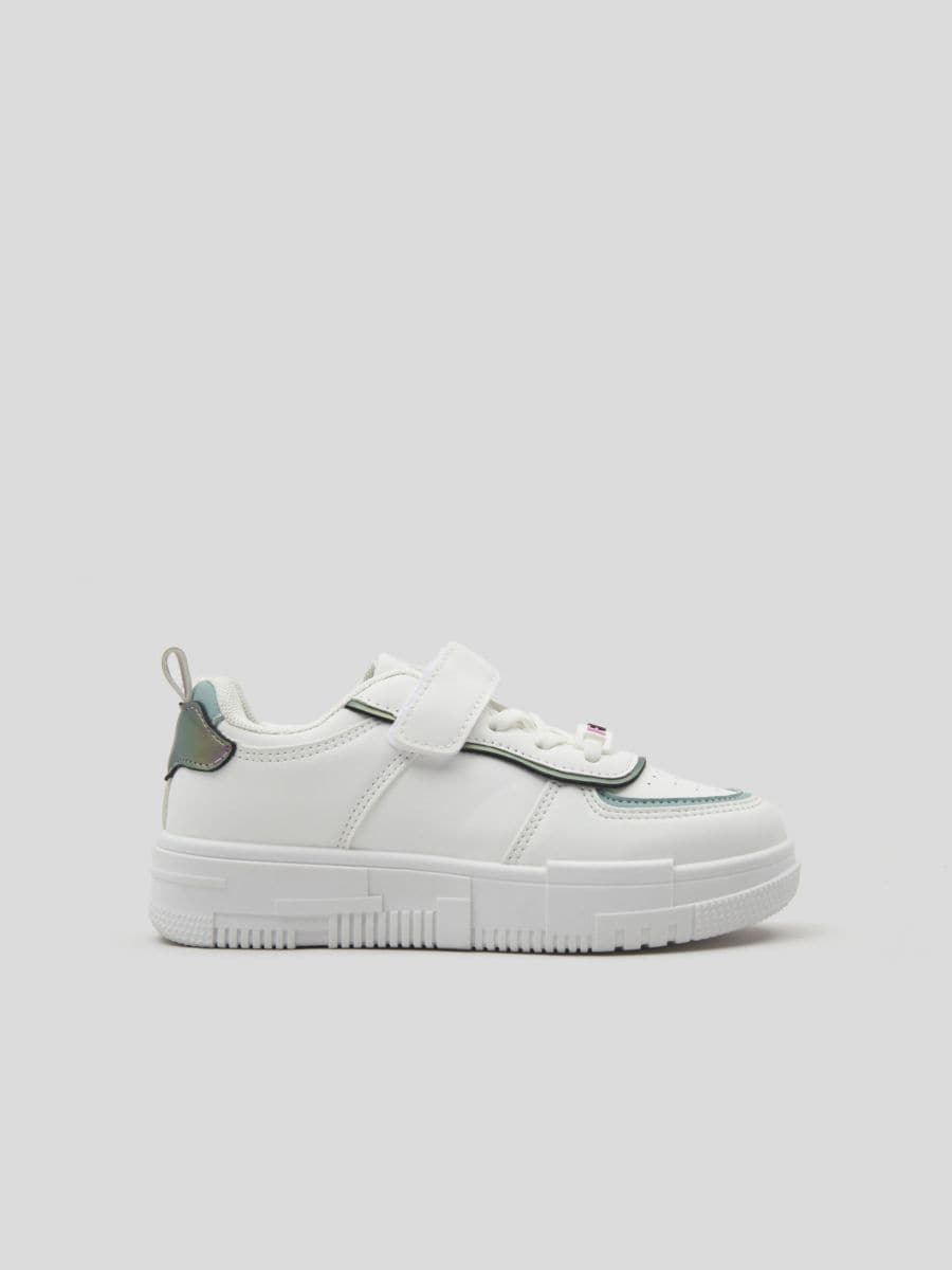Sneakersy Kolor biały  7610R-00X