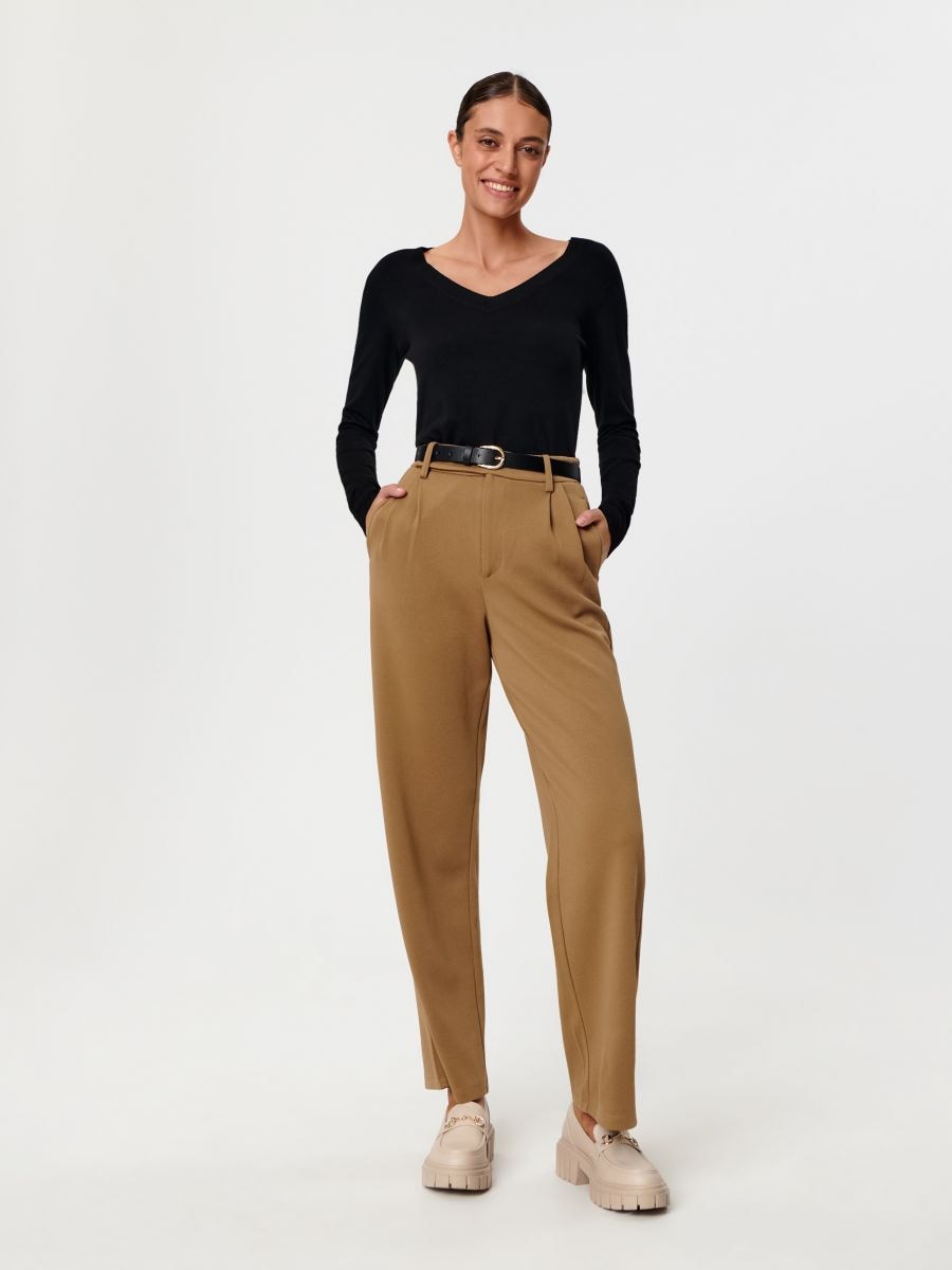 Sweter z miękkiej dzianiny Kolor czarny  3403X-99X