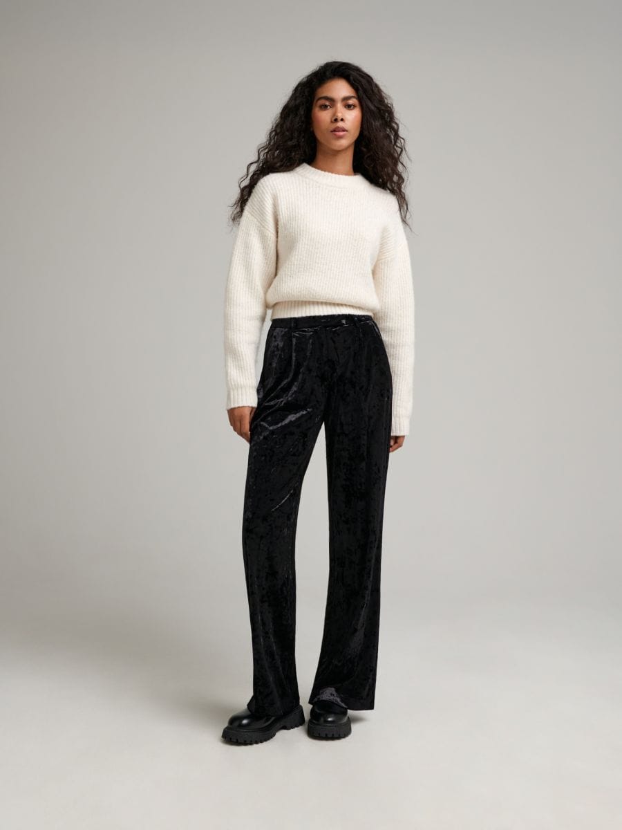 Spodnie wide leg Kolor czarny  9954R-99X