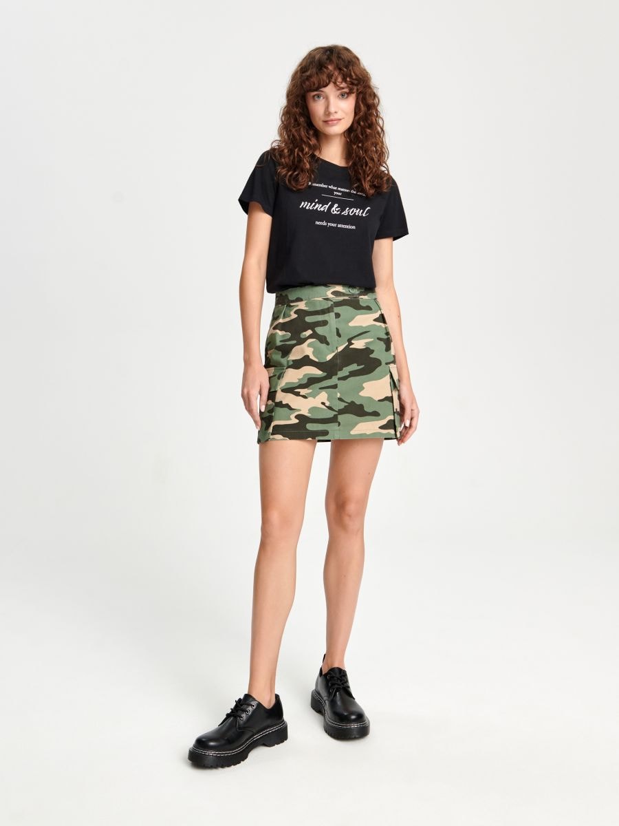 Spódnica mini cargo Kolor wielobarwny  3453X-MLC