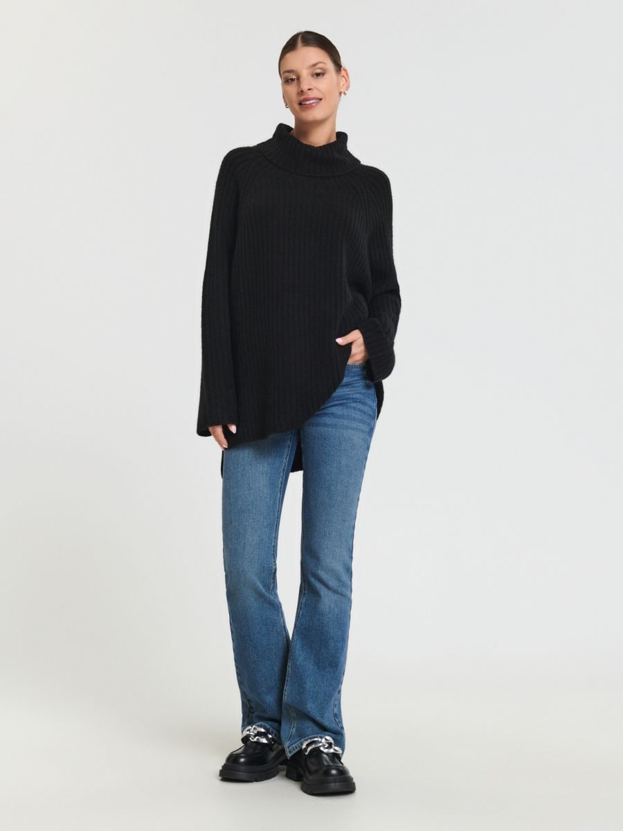 Sweter z golfem Kolor czarny  7333J-99X