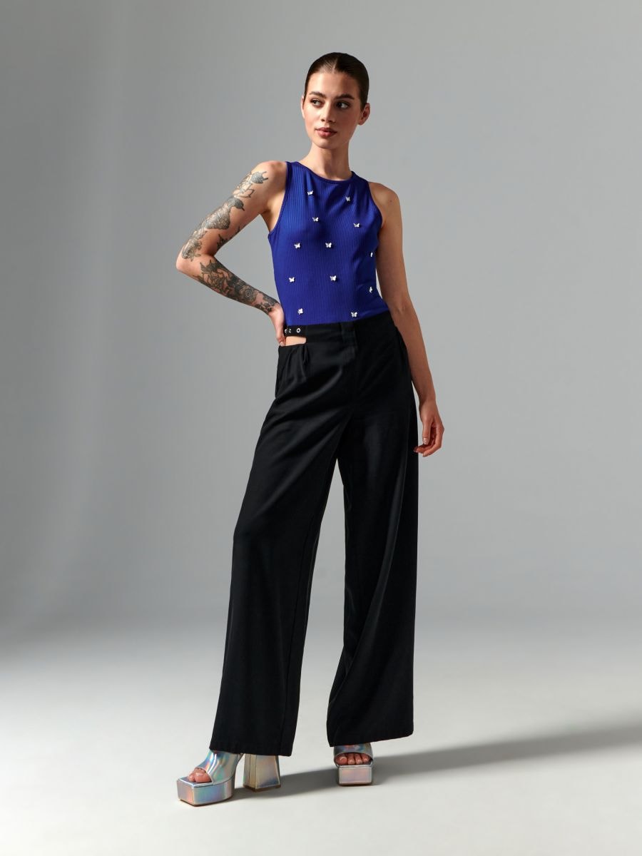 Top w prążki Kolor granatowy  OM840-59X
