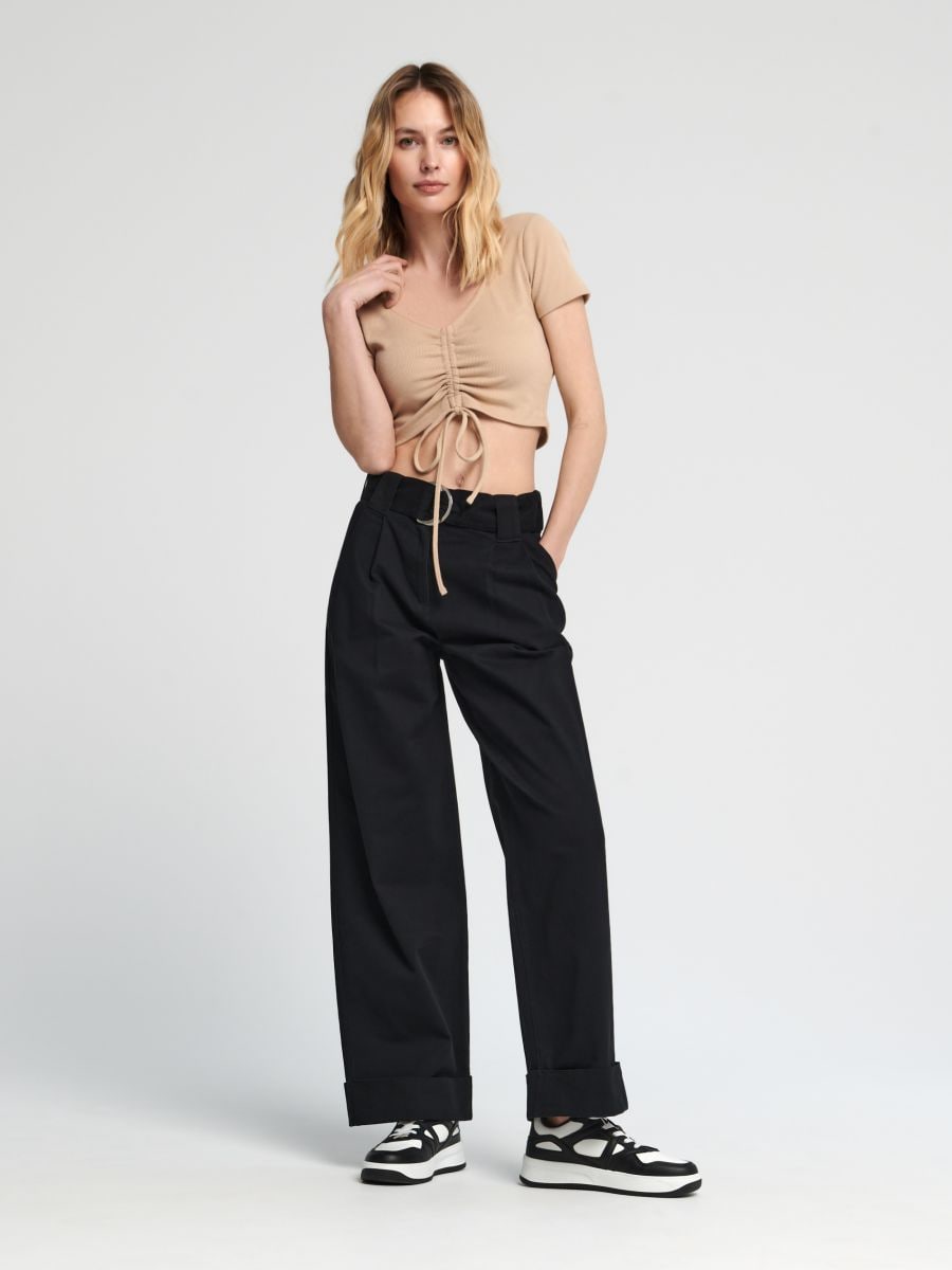 Crop top z wiązaniem Kolor kremowy  4728F-12X