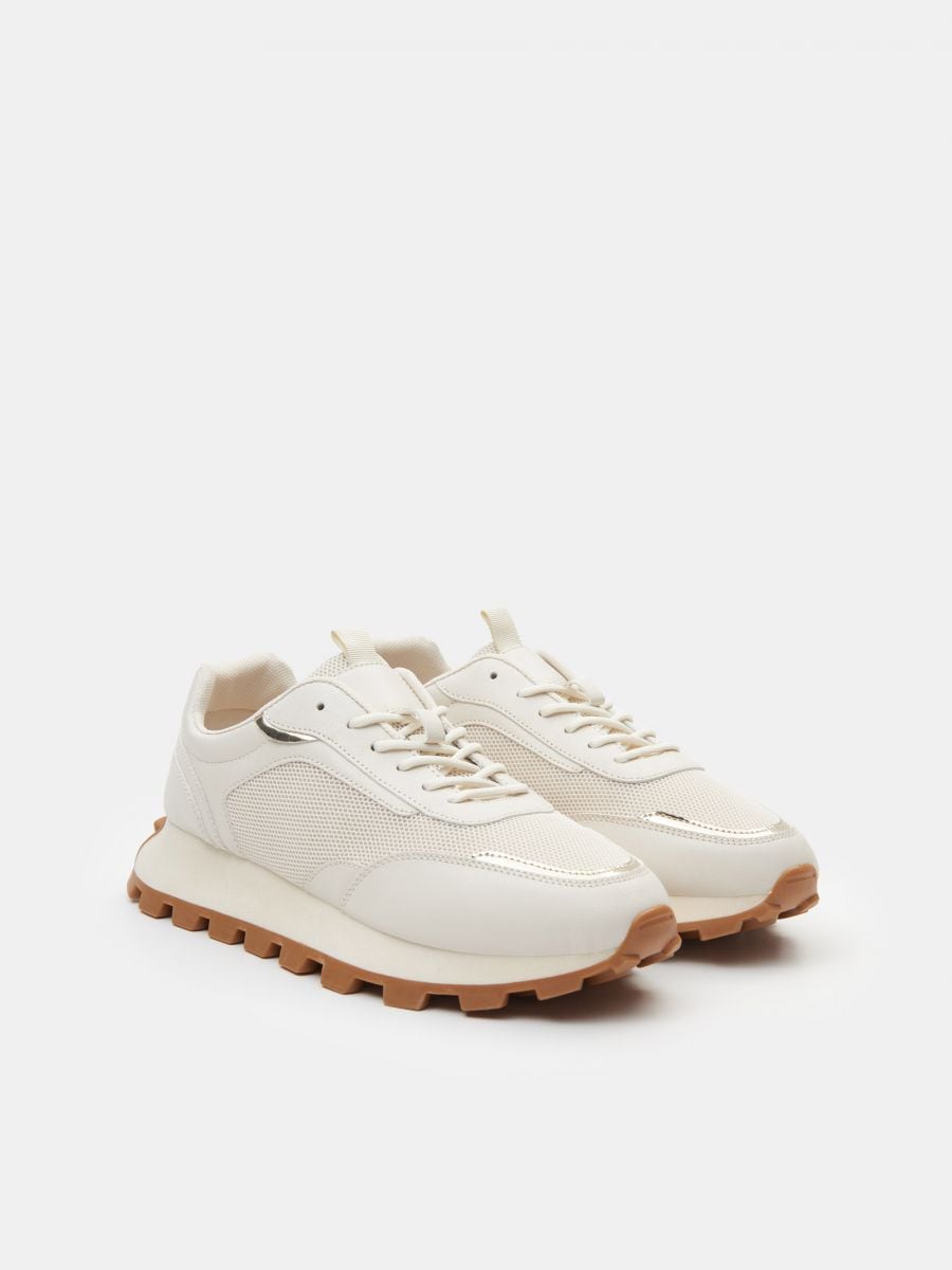 Sneakersy Kolor kremowy  8817W-01X