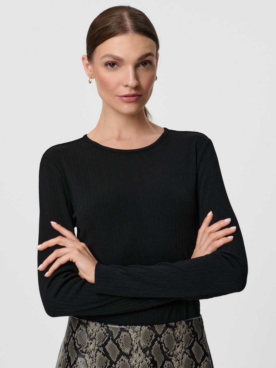 Bluzka w prążki Kolor czarny  4128X-99X