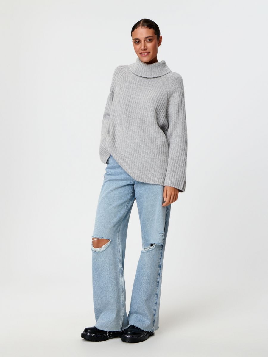 Sweter z golfem Kolor szary  7333J-9MM