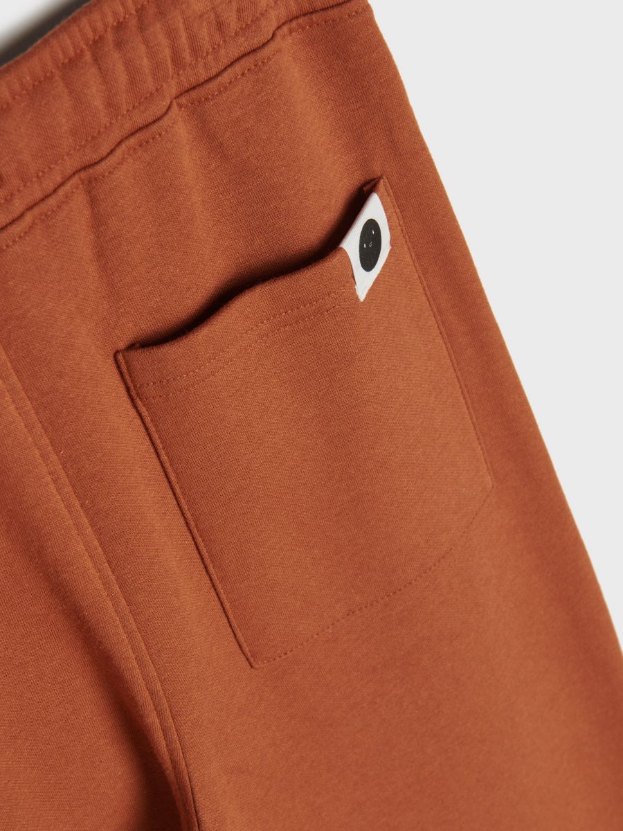 Spodnie dresowe jogger Kolor czerwony  7305Y-83X