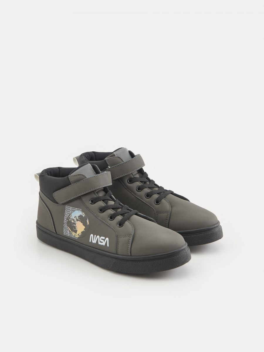 Sneakersy za kostkę NASA Kolor zielony  7413R-97X