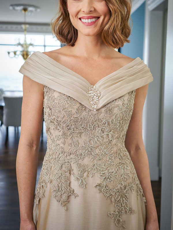 Elegant Lace V Neck Style Low Waist Slim Fit Women's Evening Dress