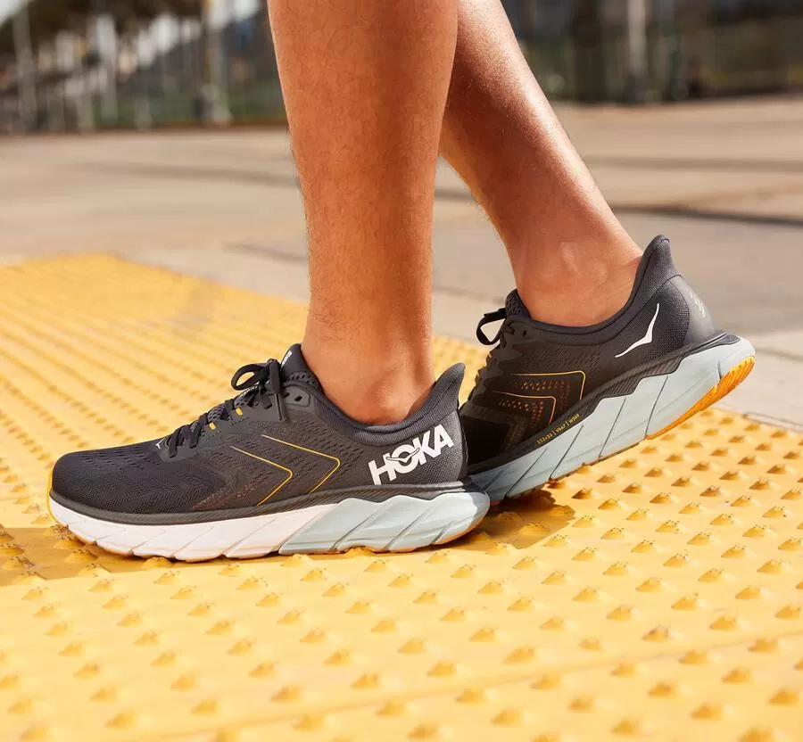 Men's Arahi 5