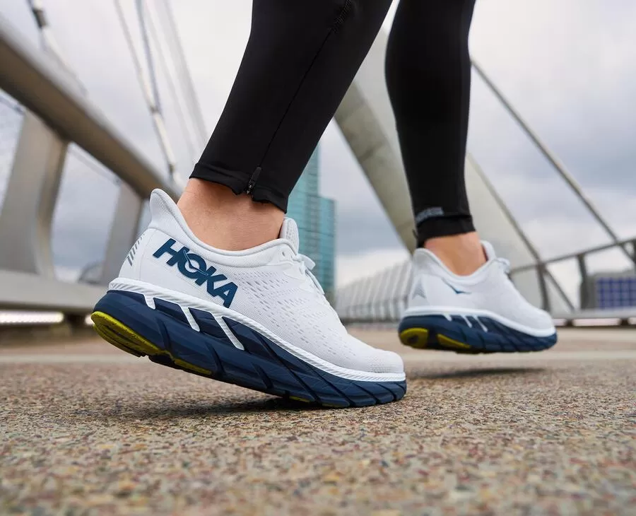 Men's Clifton 7