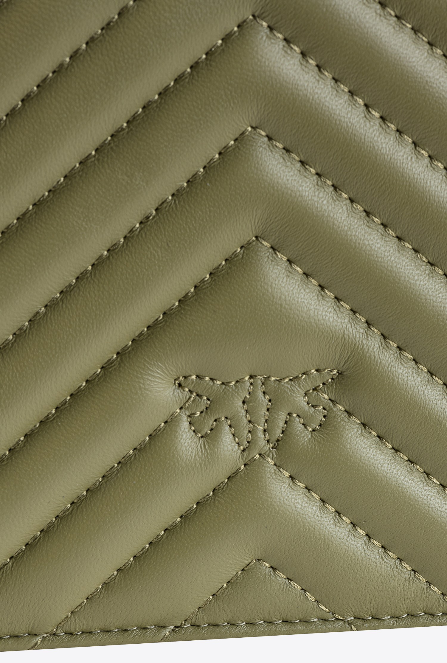 Classic Love Bag Click Chevron