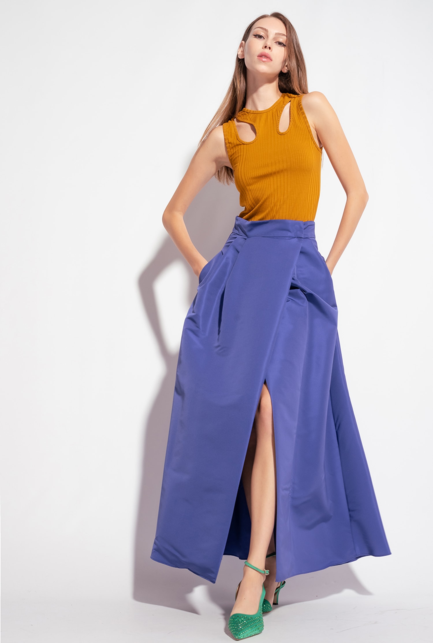 Elegant maxi-skirt