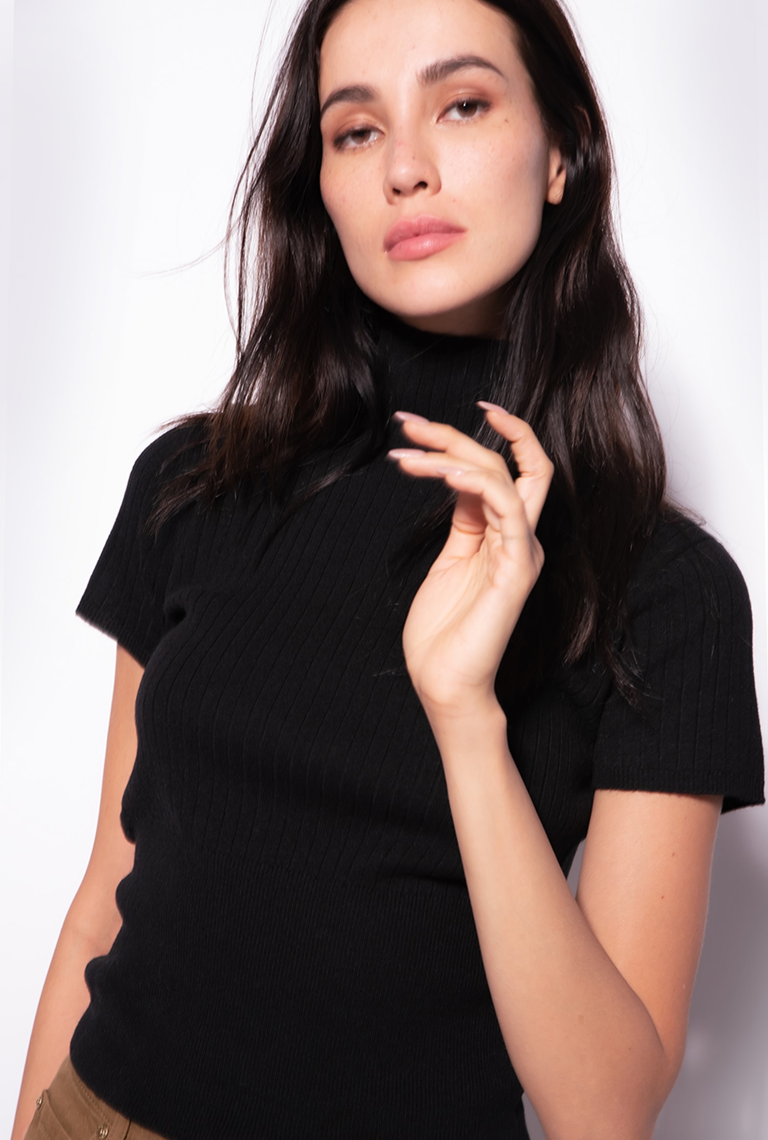 Short-sleeved ribbed top