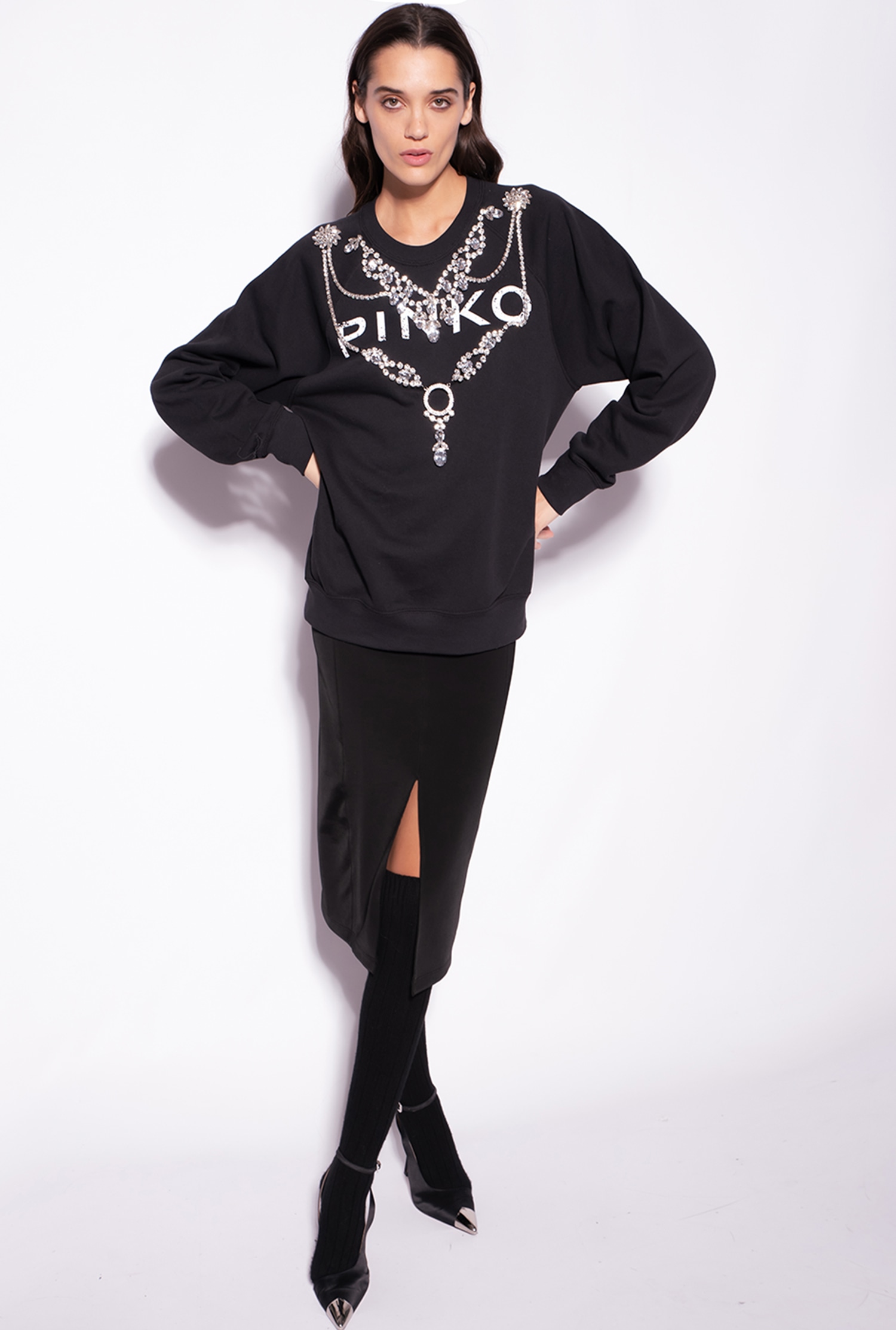 Sweatshirt with bejewelled embellishment
