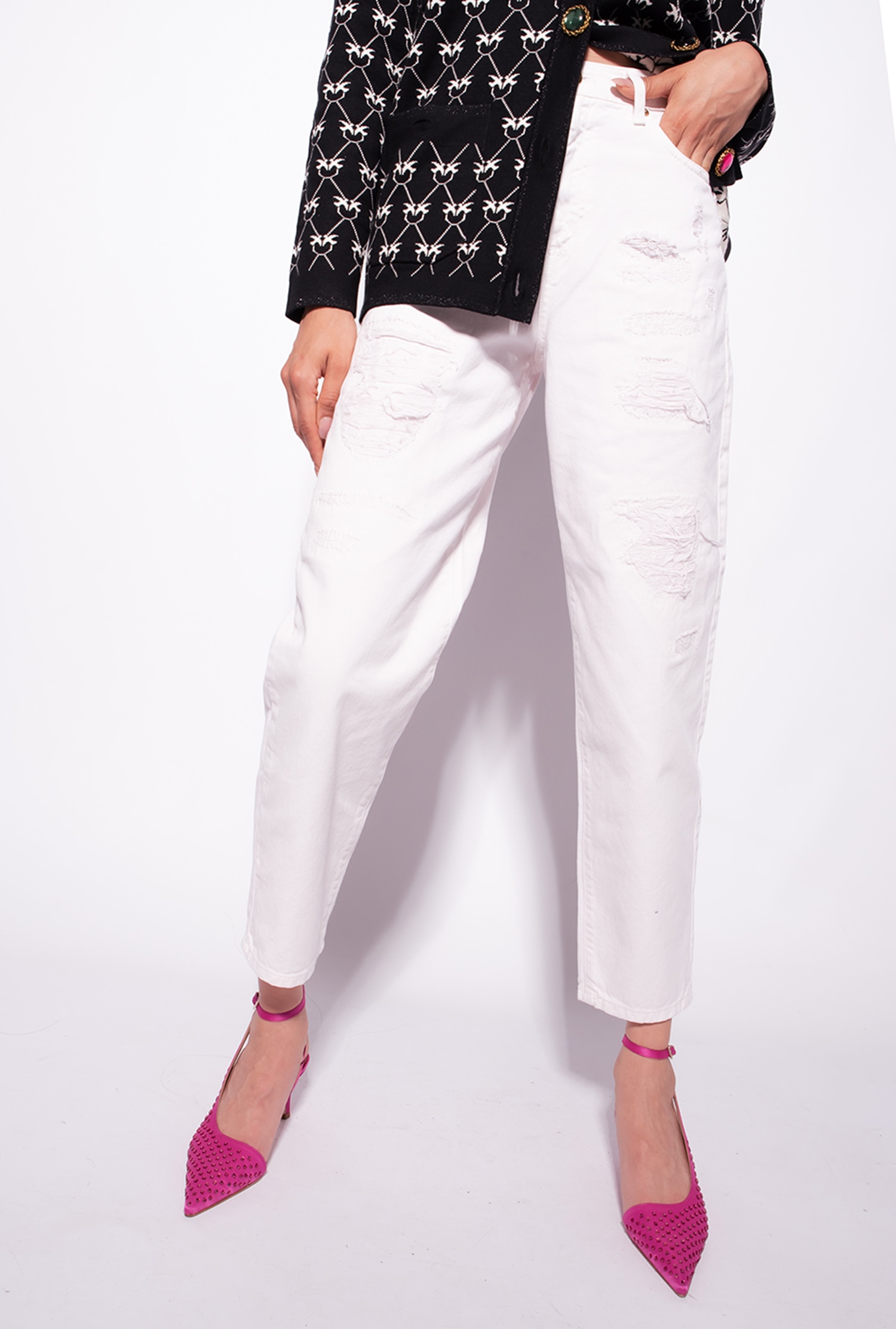 Mom-fit trousers in ripped bull fabric