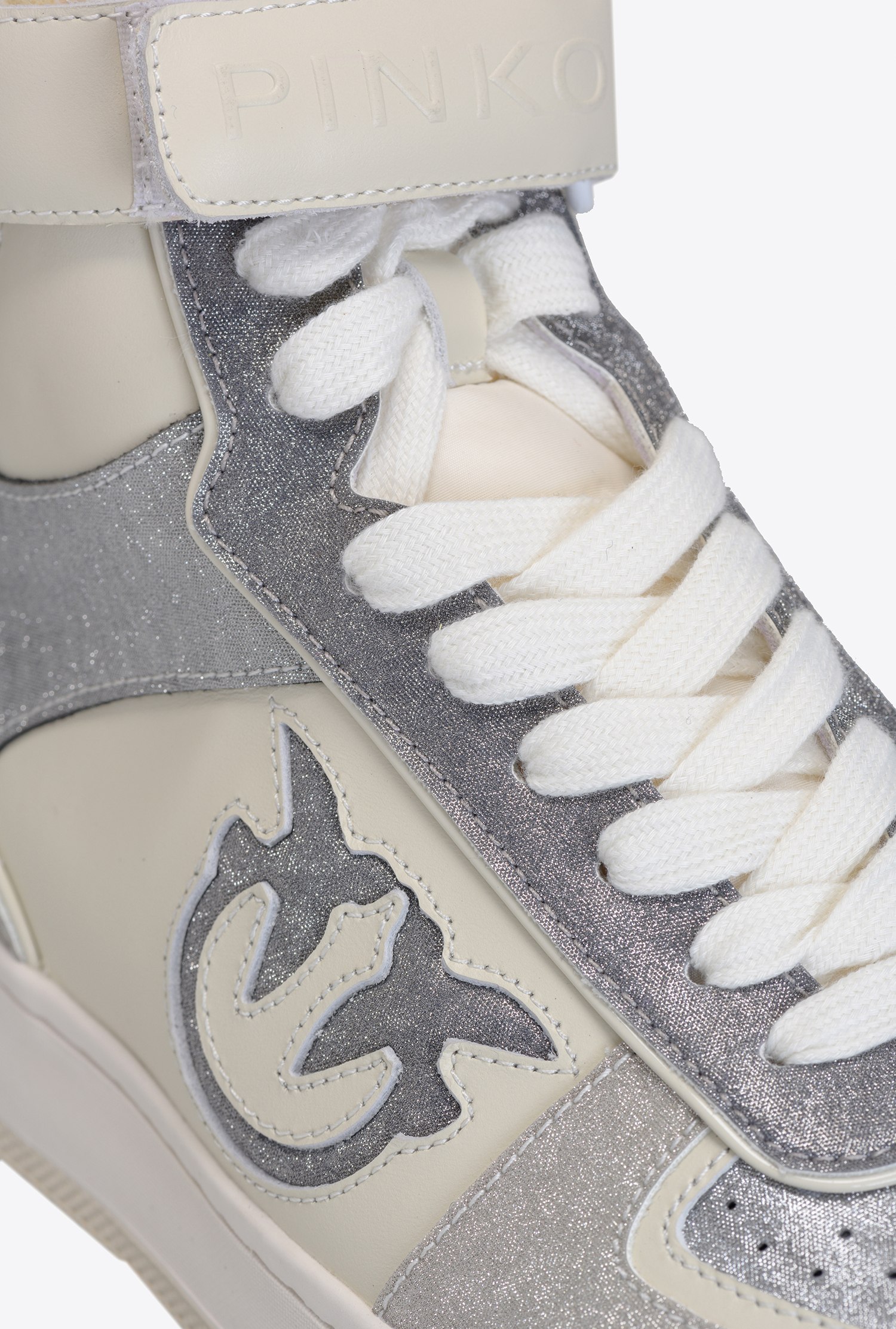 High-top sneakers with glitter