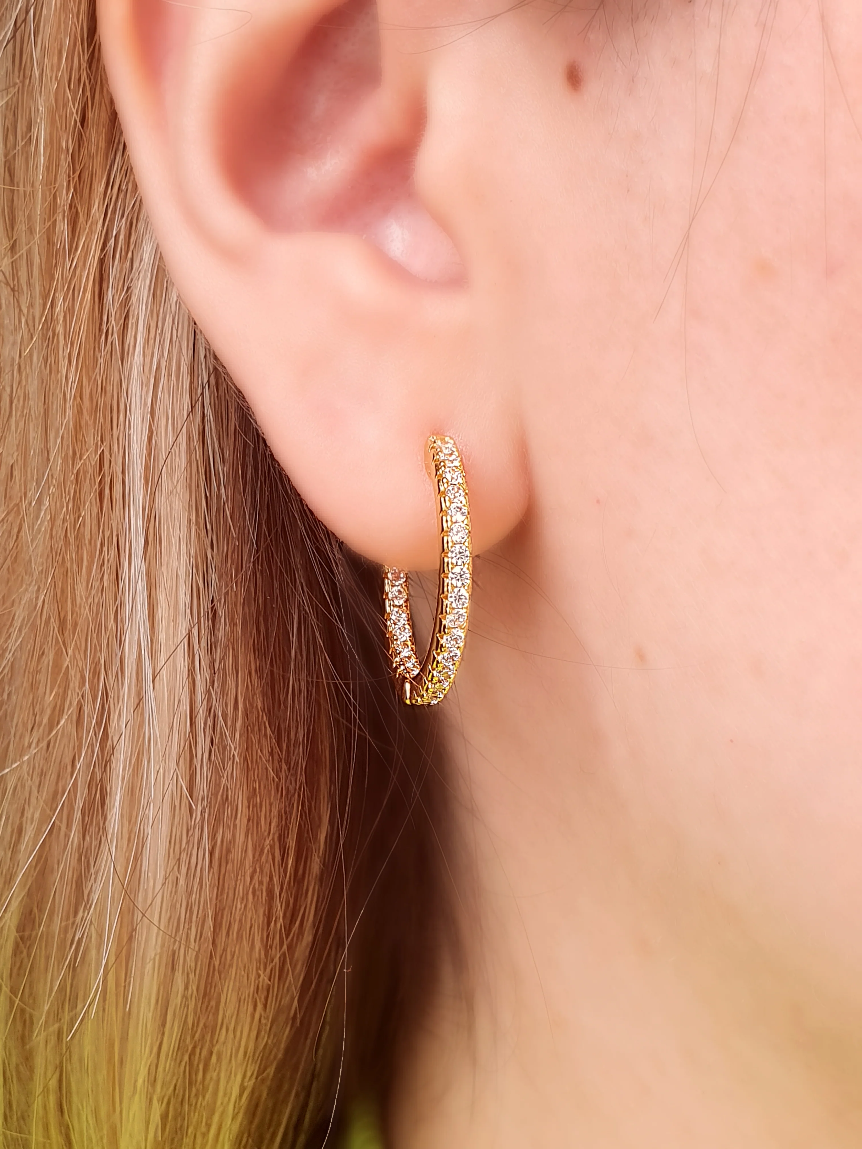 Hoops mediana clasica dorada