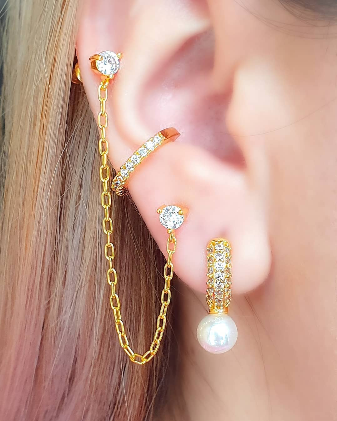 Huggies perla con zirconia