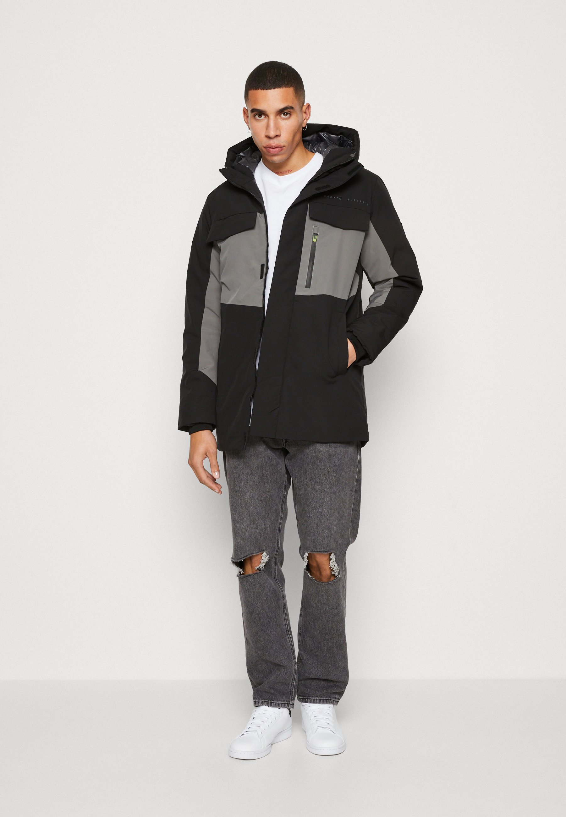 Jack &Jones JCOFRIDAY PARKA - Winter coat - black