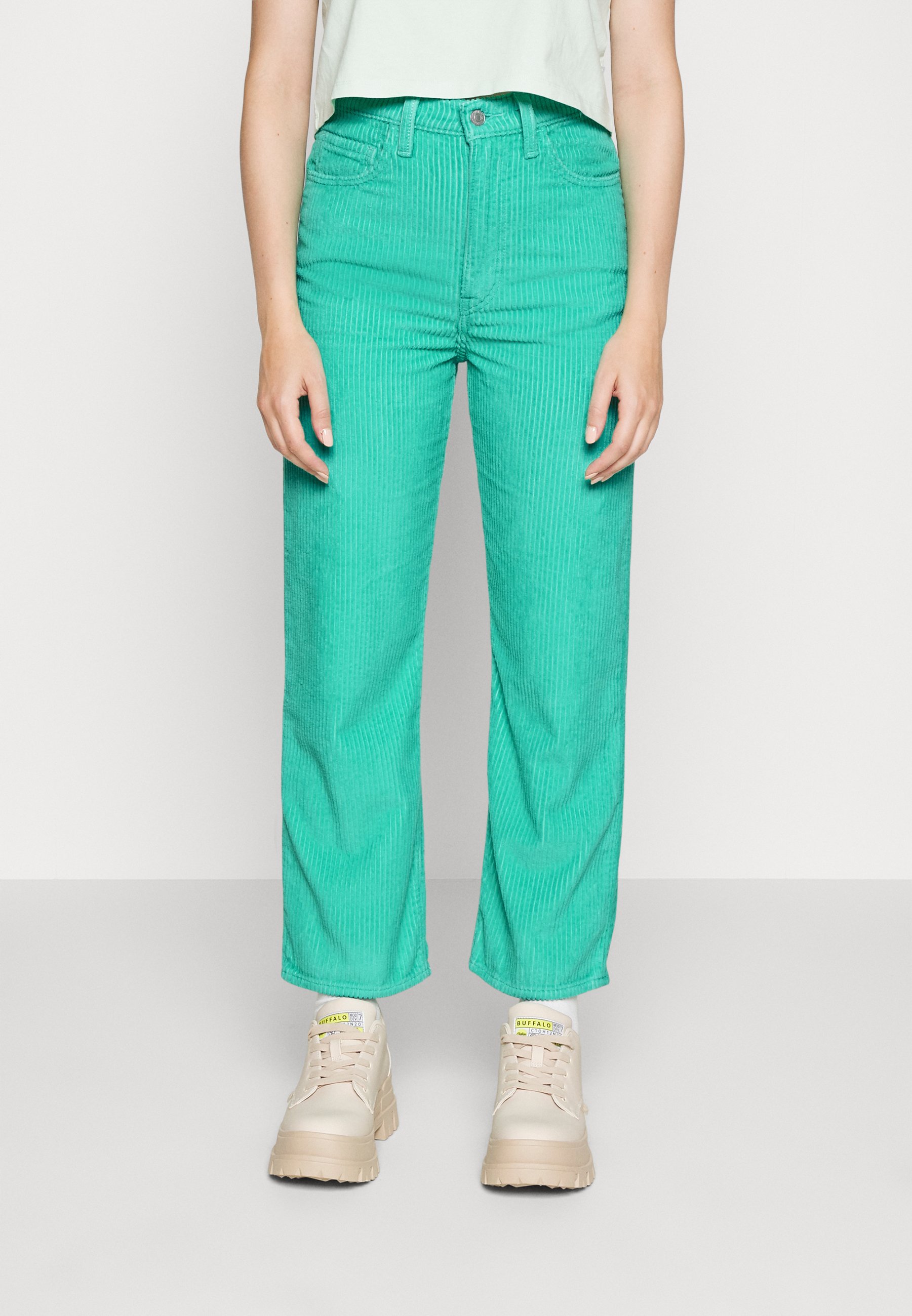 Levi's® CAGE STR ZIP ND - Trousers - electric green/green