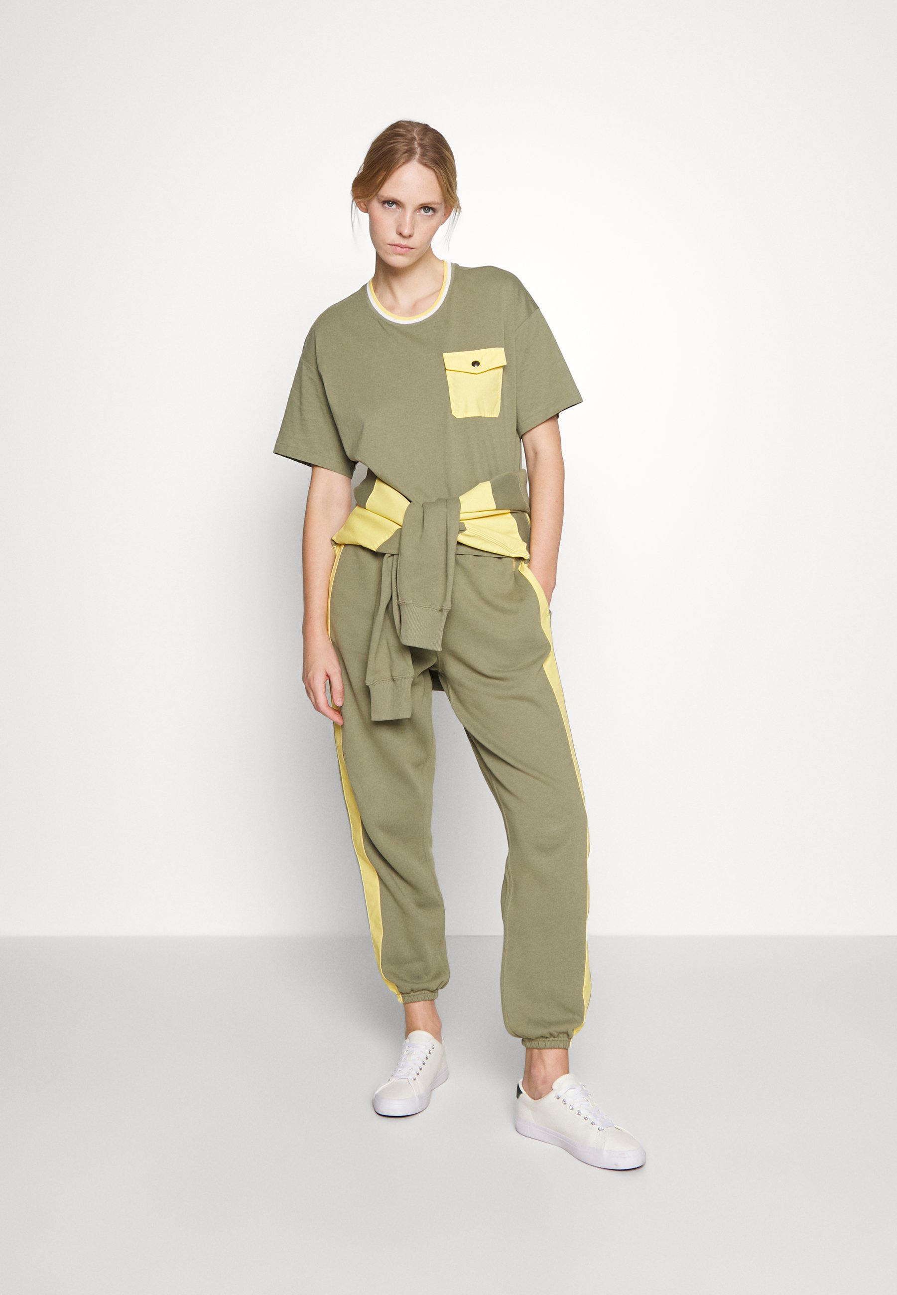 Polo Ralph Lauren BOXY CREWNECK - Print T-shirt - sage green/green