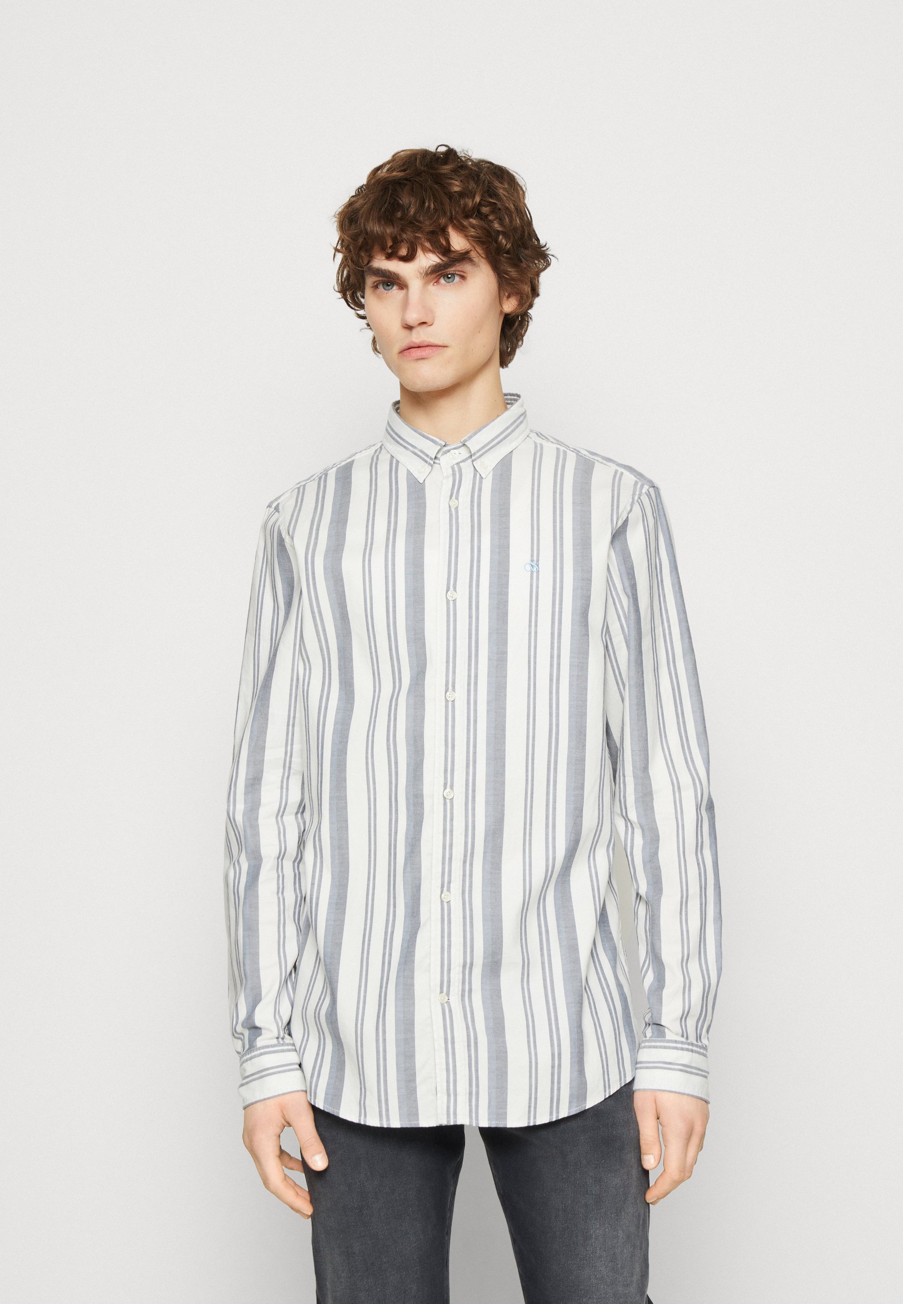 Scotch & Soda ESSENTIAL OXFORD STRIPE SHIRT - Shirt - ecru/night/sand