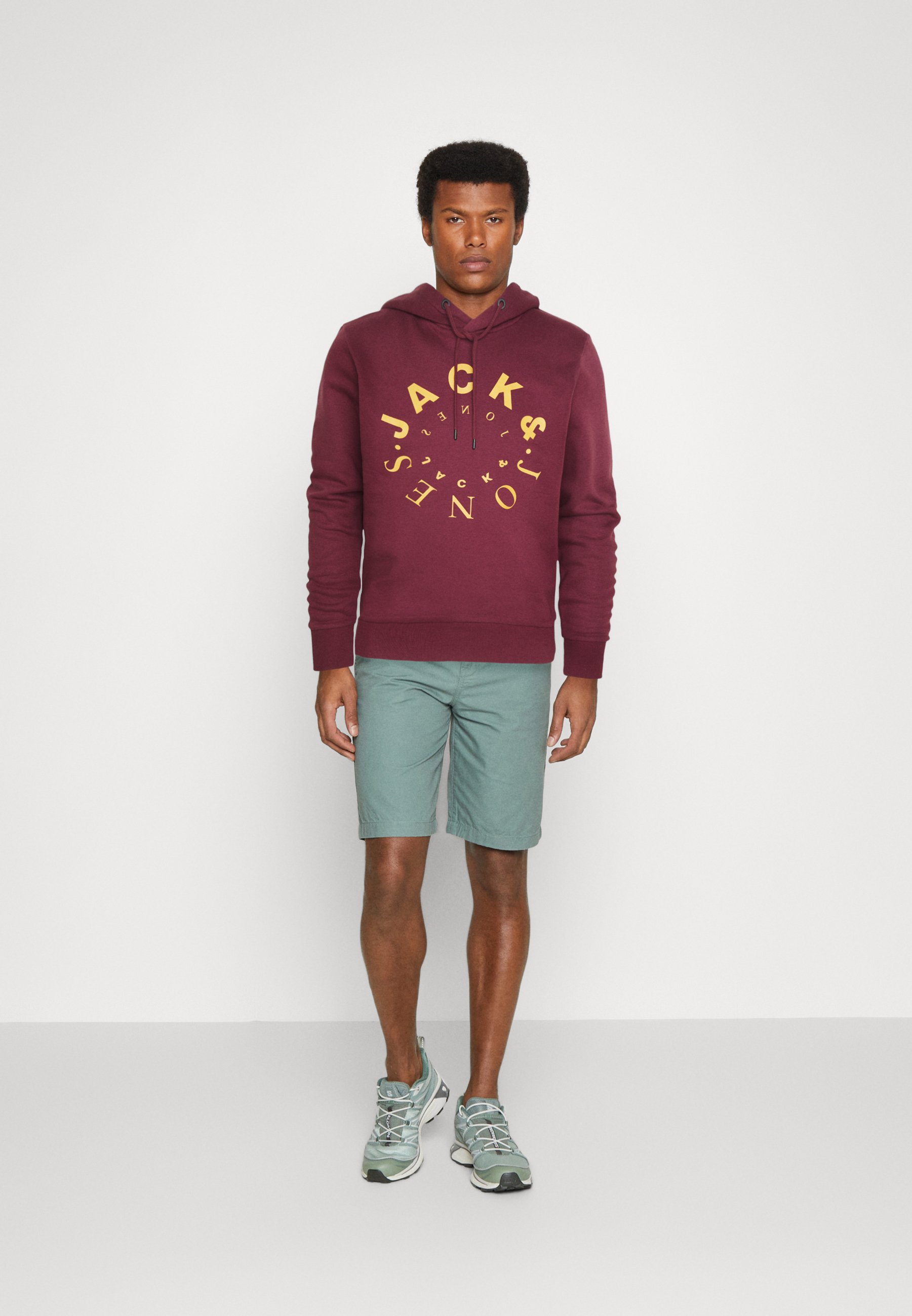 Jack &Jones JJWARRIOR HOOD - Hoodie - port royale/bordeaux