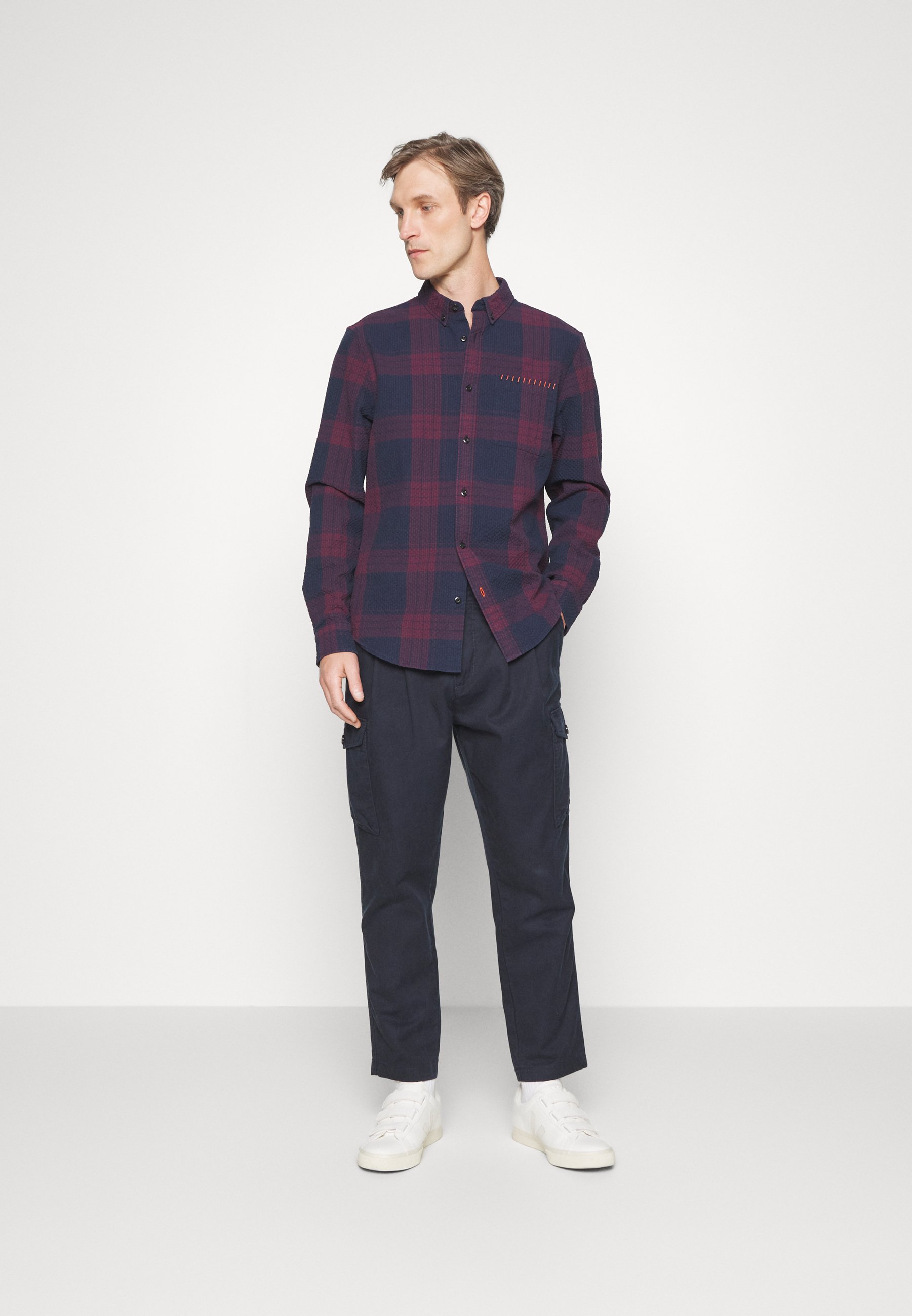 Scotch & Soda TWILL PLEATED CARGO  - Cargo trousers - blue denim/dark green