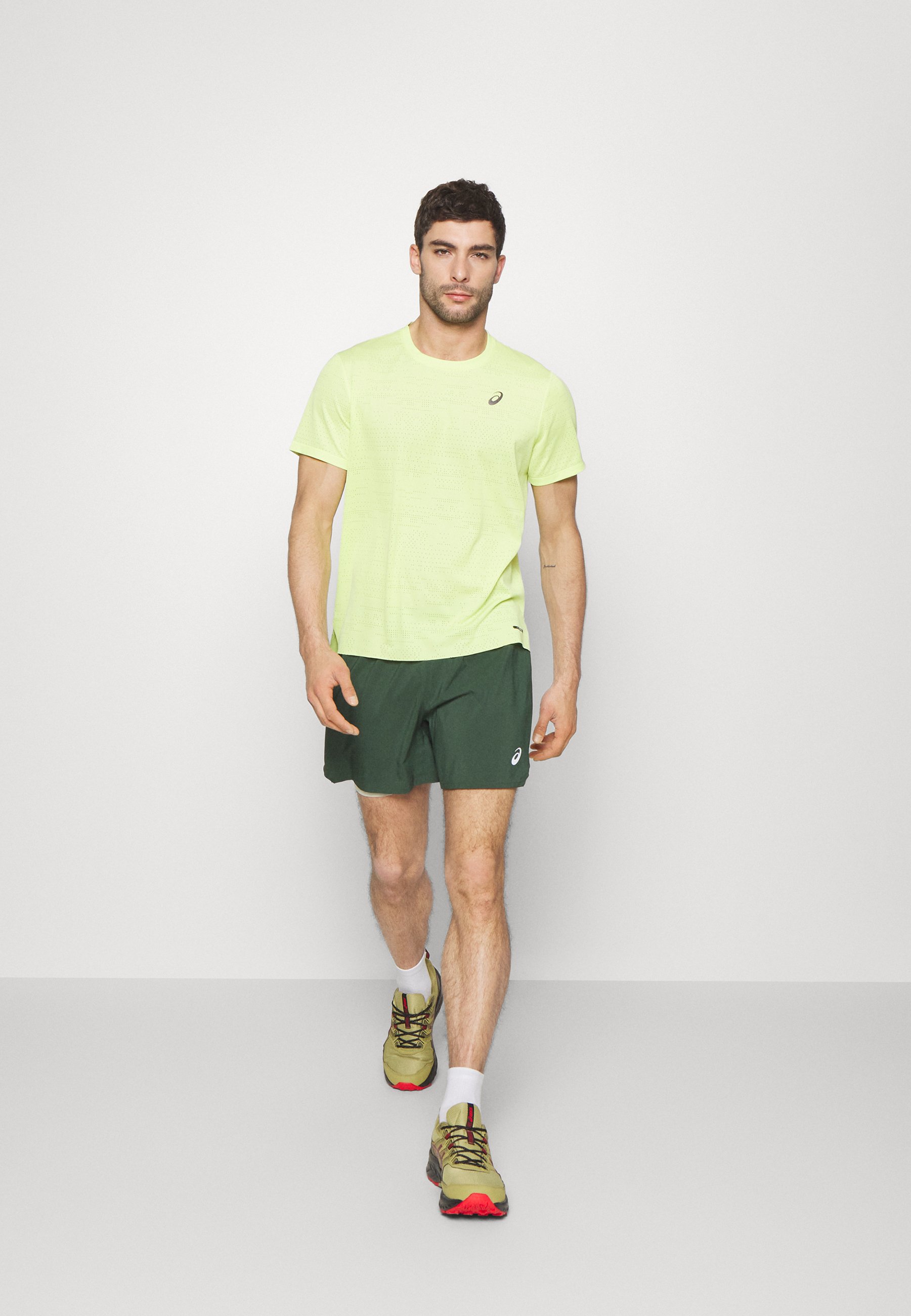 ASICS VENTILATE ACTIBREEZE - Sports T-shirt - glow yellow/yellow