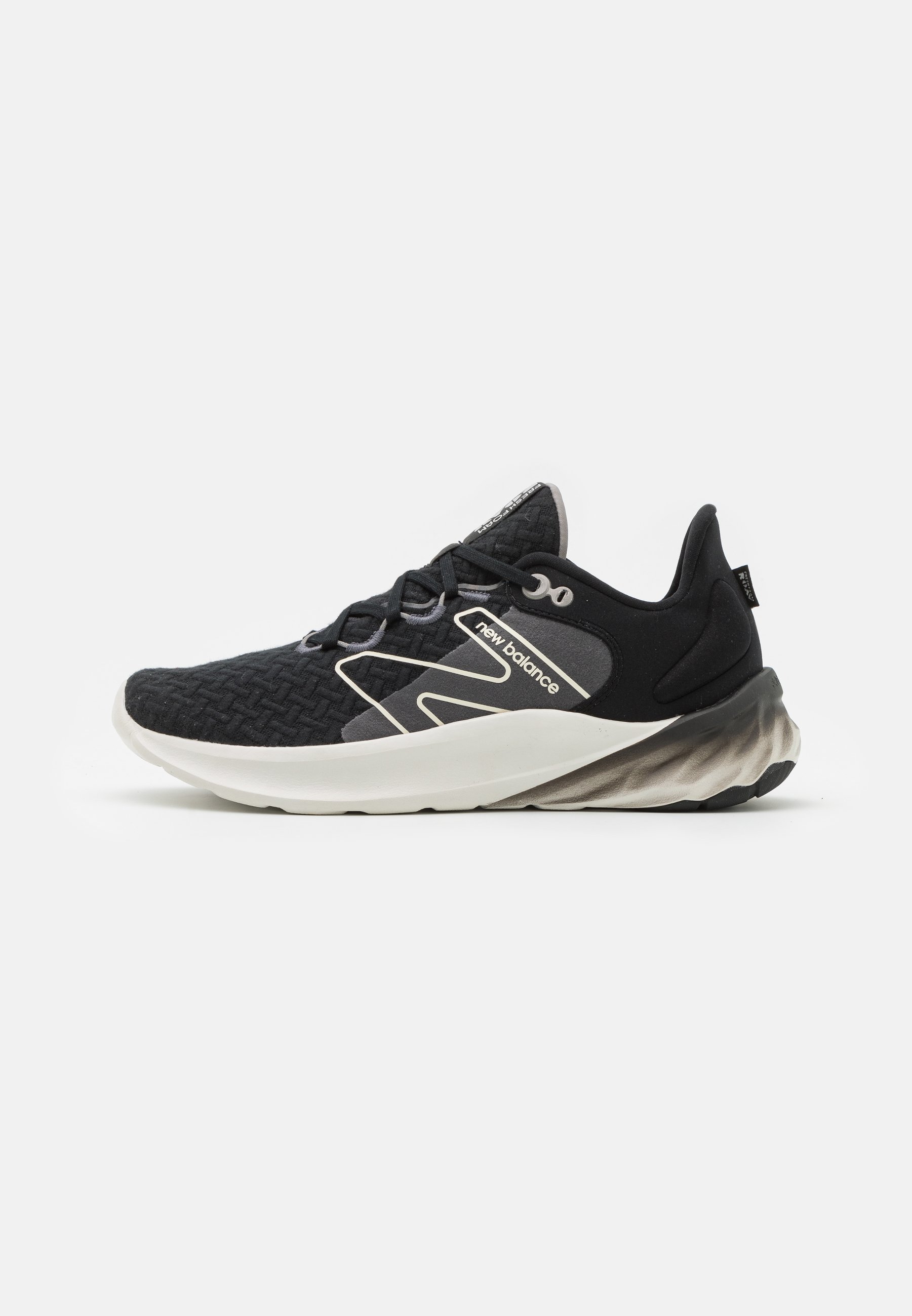 NB FRESH FOAM X ROAV - Neutral running shoes - black/black