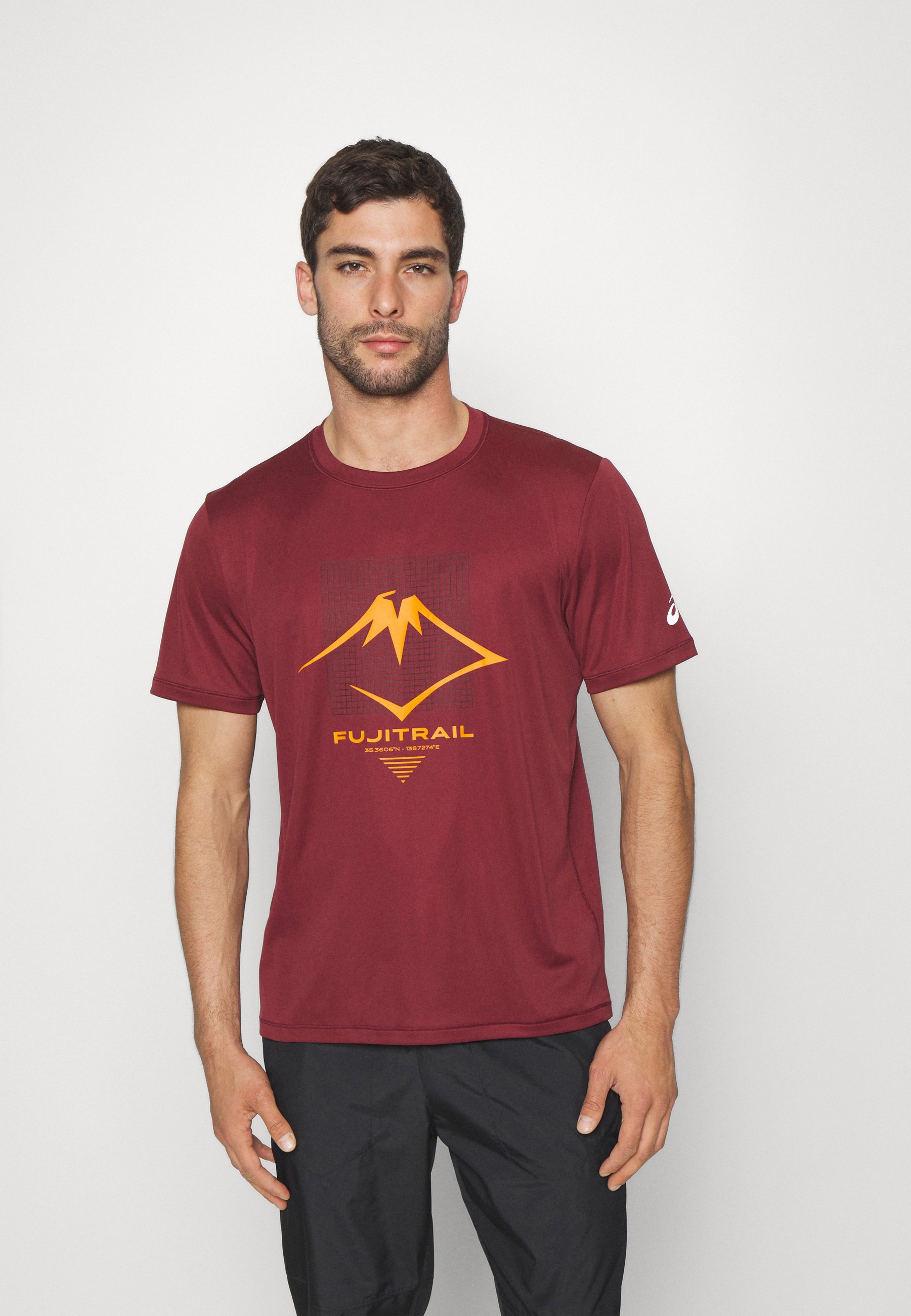 ASICS FUJITRAIL LOGO - Sports T-shirt - antique red/performance black/red