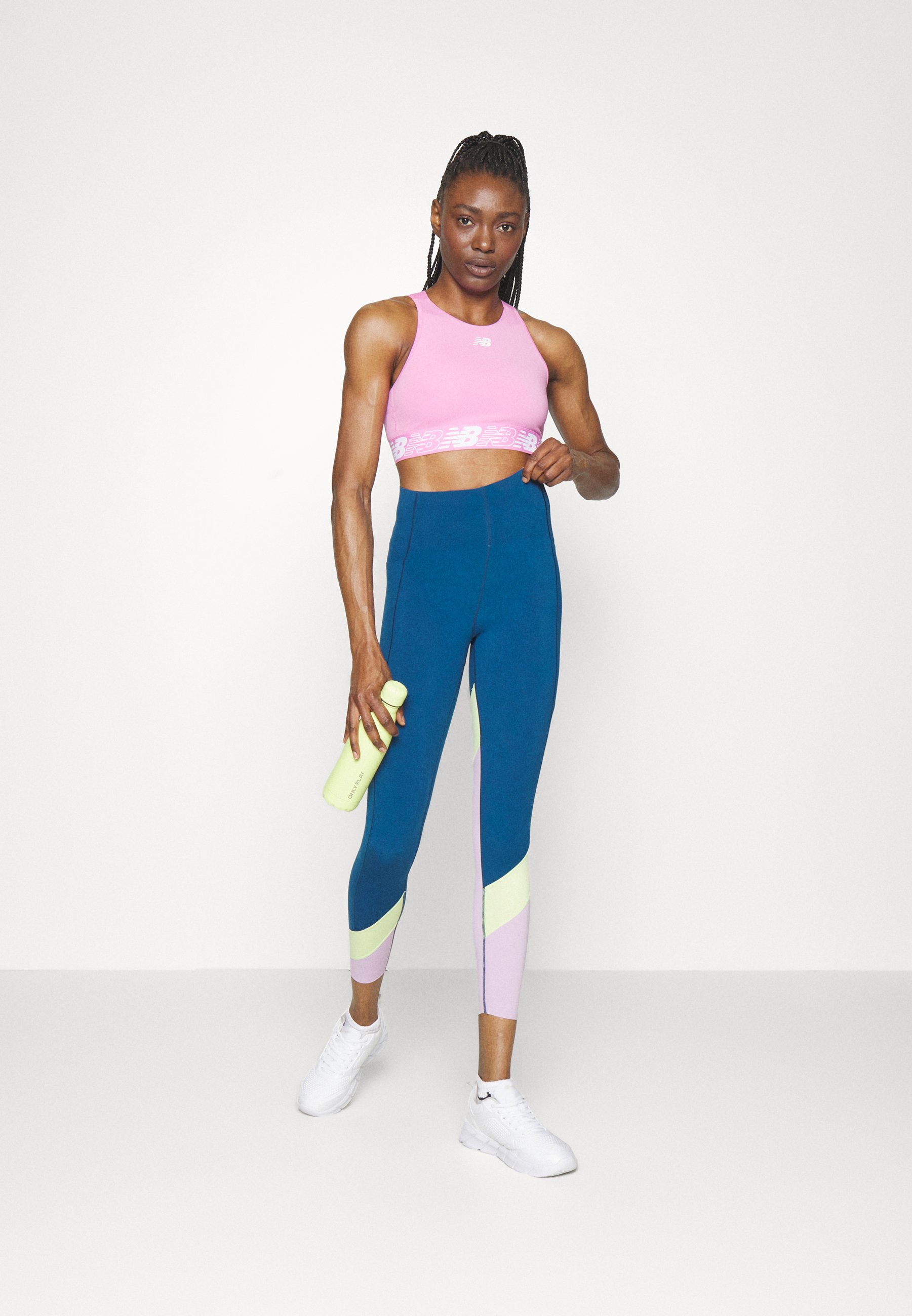 NB RELENTLESS CROP BRA - Medium support sports bra - raspberry/pink
