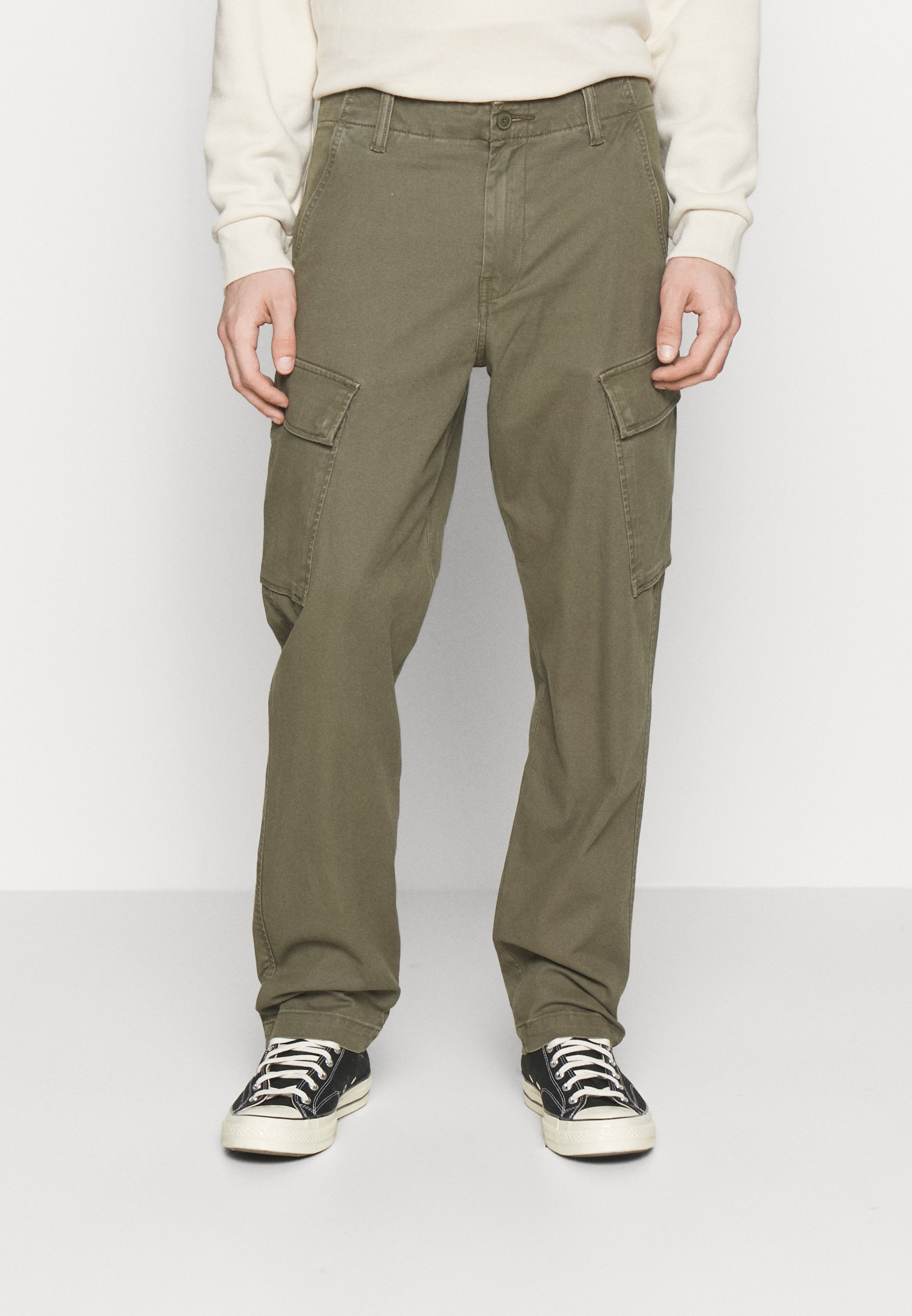 Levi's® TAPER - Cargo trousers - olive/olive