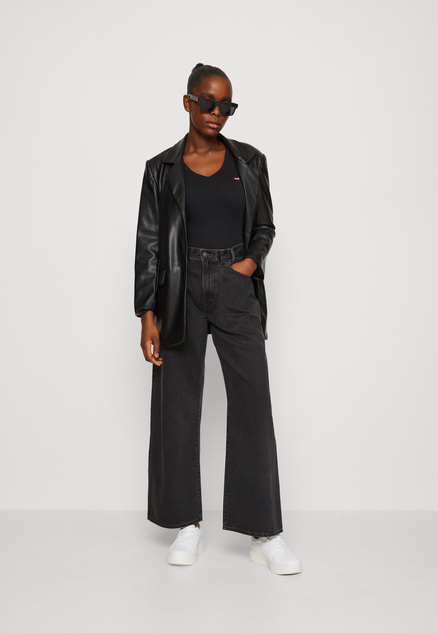 Levi's® V NECK BABY TEE - Long sleeved top - caviar/black