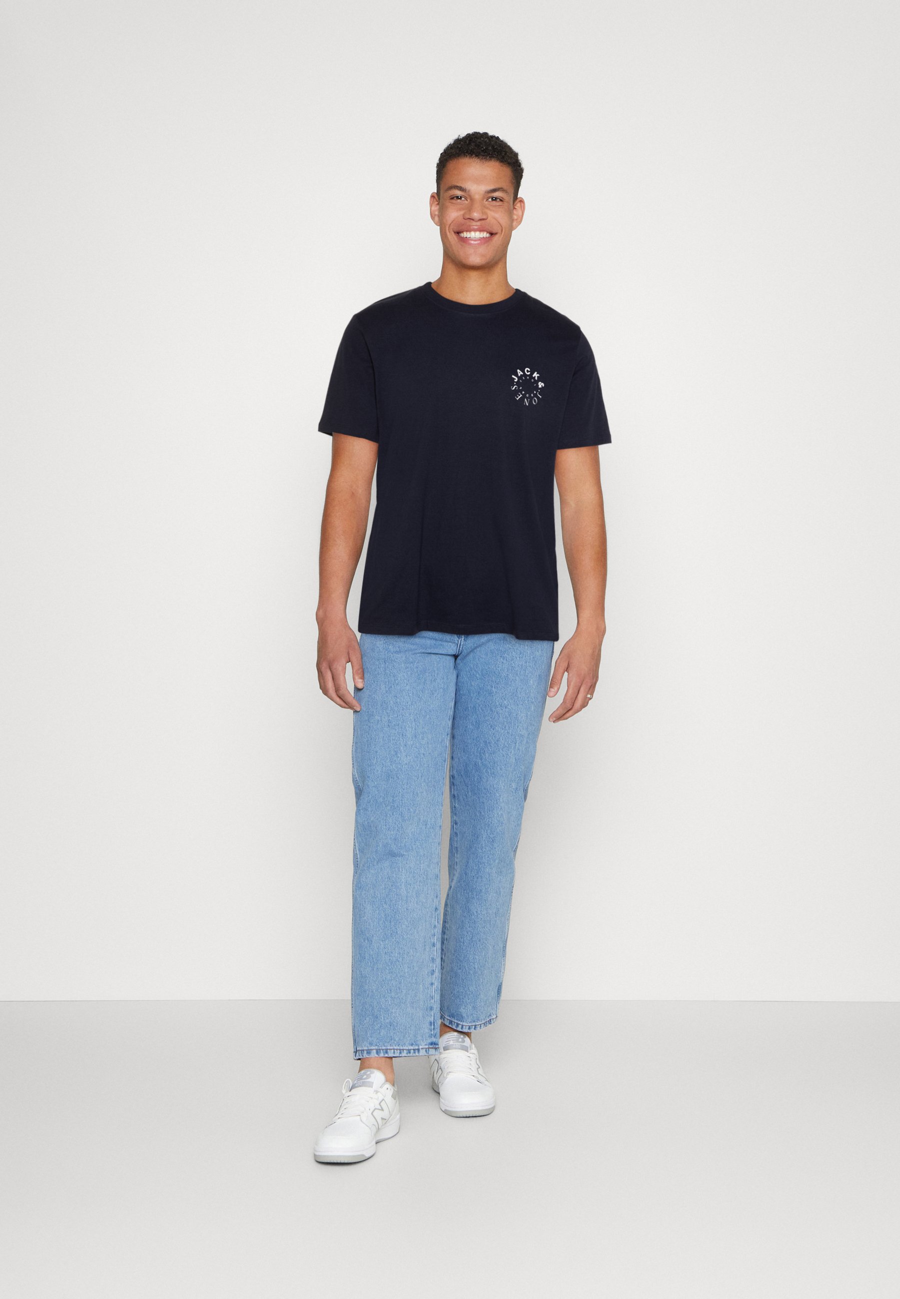 Jack &Jones JJWARRIOR TEE CREW NECK 3 PACK - Print T-shirt - navy blazer/white/mountainview/dark blue