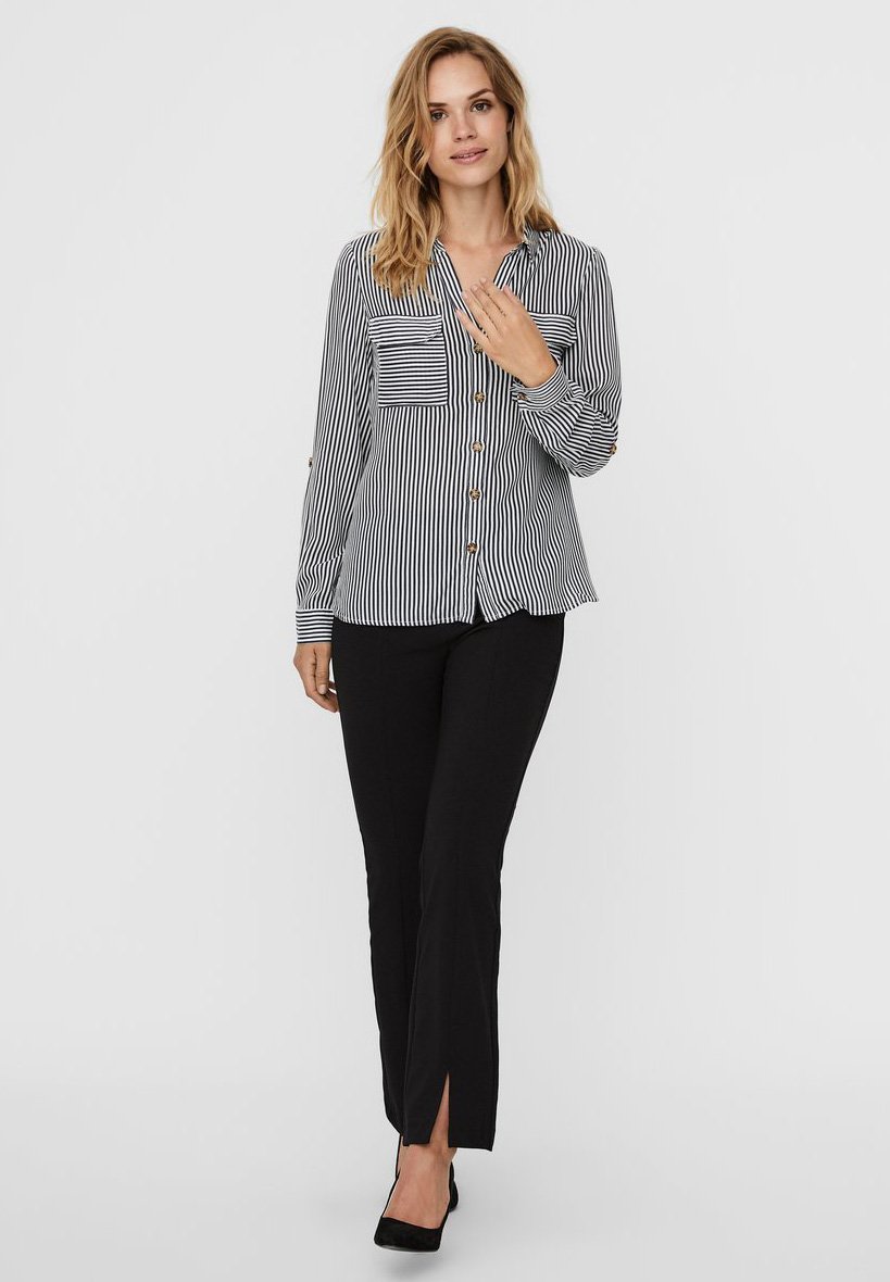 Vero Moda VMBUMPY - Button-down blouse - snow white/light grey