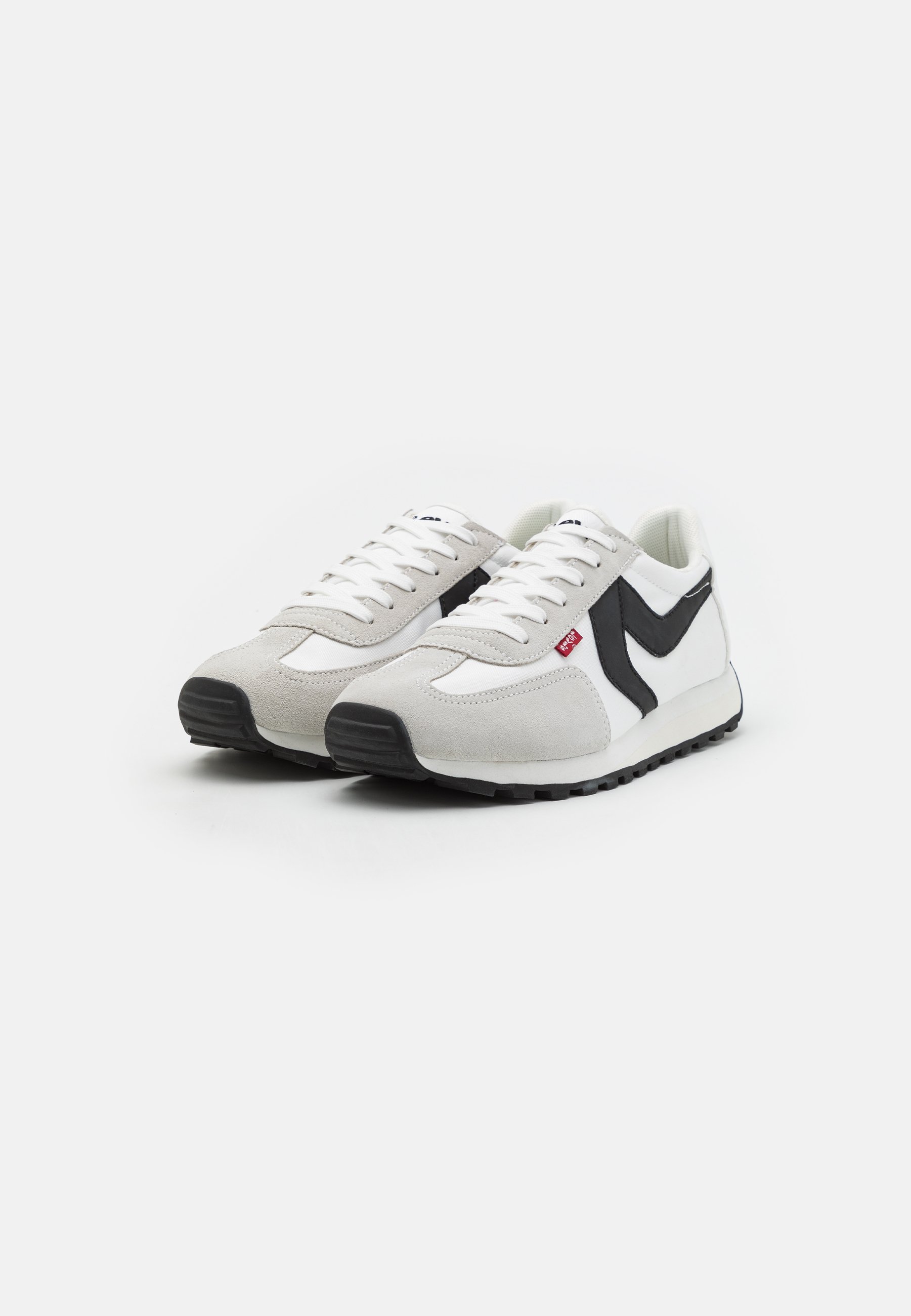 Levi's® STRYDER - Trainers - regular white/white