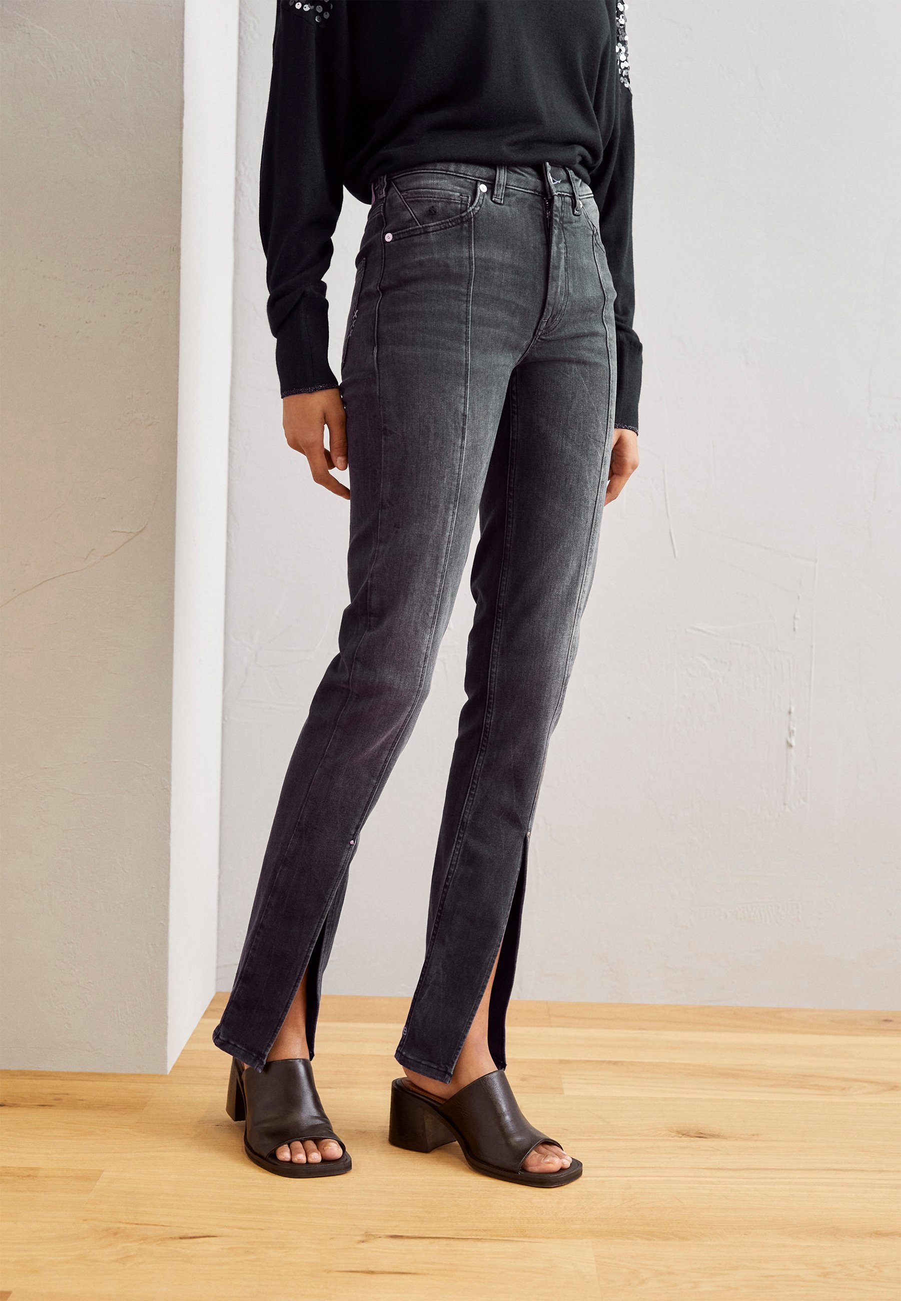 Scotch & Soda SEASONAL HAUT WITH KICK HERO - Bootcut jeans - hero black/anthracite