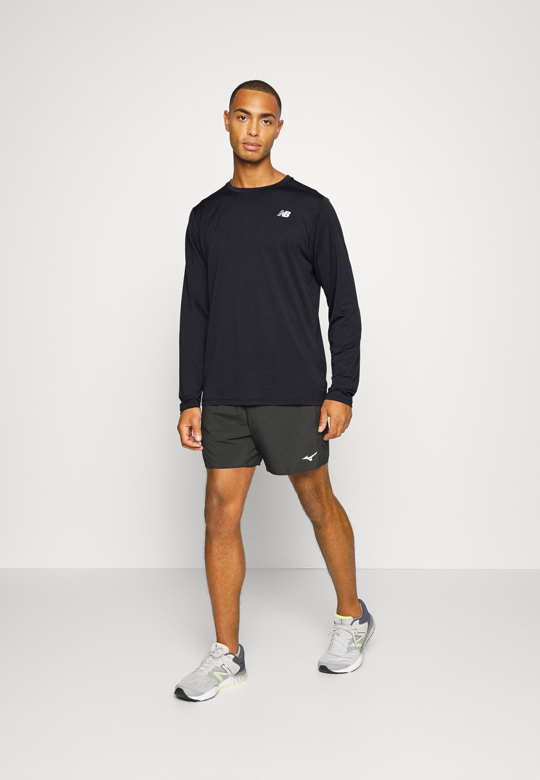 NB CORE RUN LONG SLEEVE - Long sleeved top - black