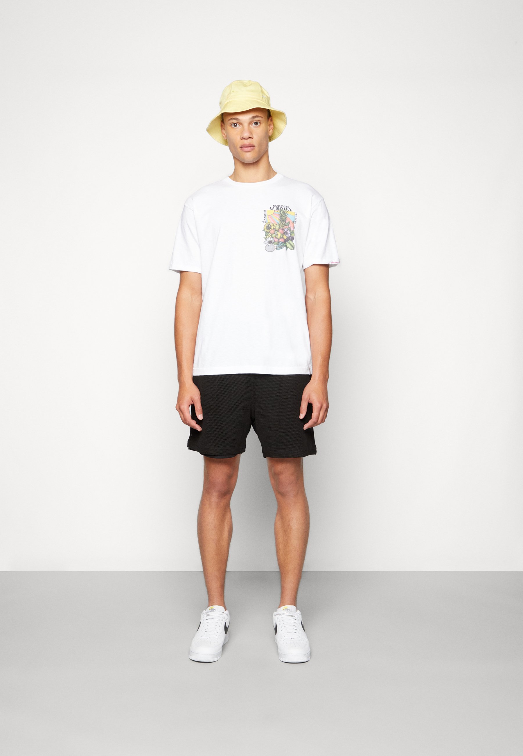 Scotch & Soda FRONT BACK ARTWORK TEE - Print T-shirt - white
